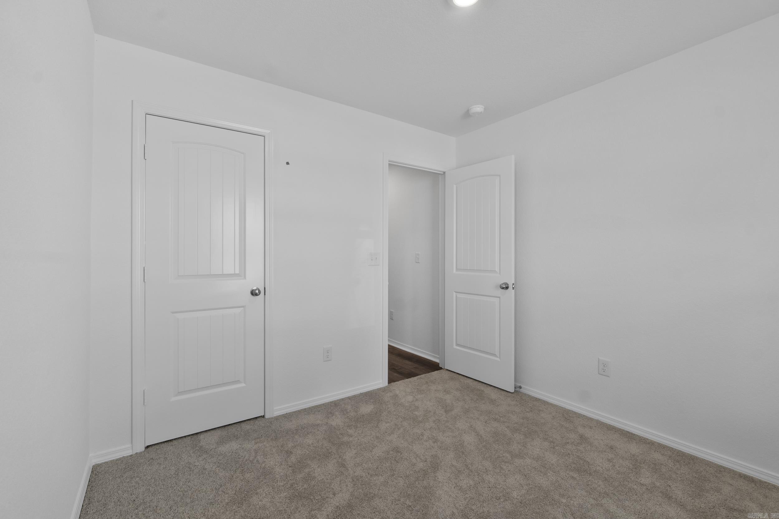 WHITE OAK CROSSING - Residential