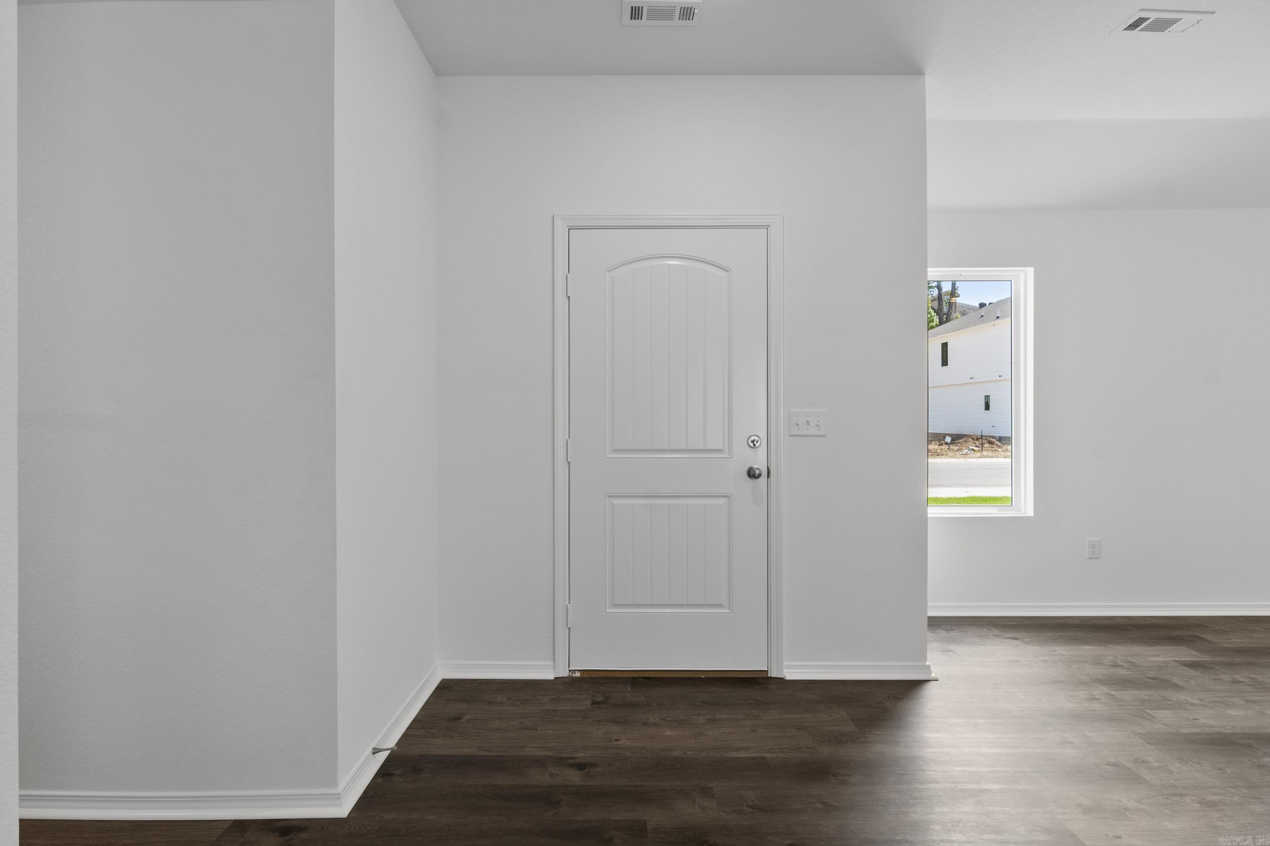 WHITE OAK CROSSING - Residential