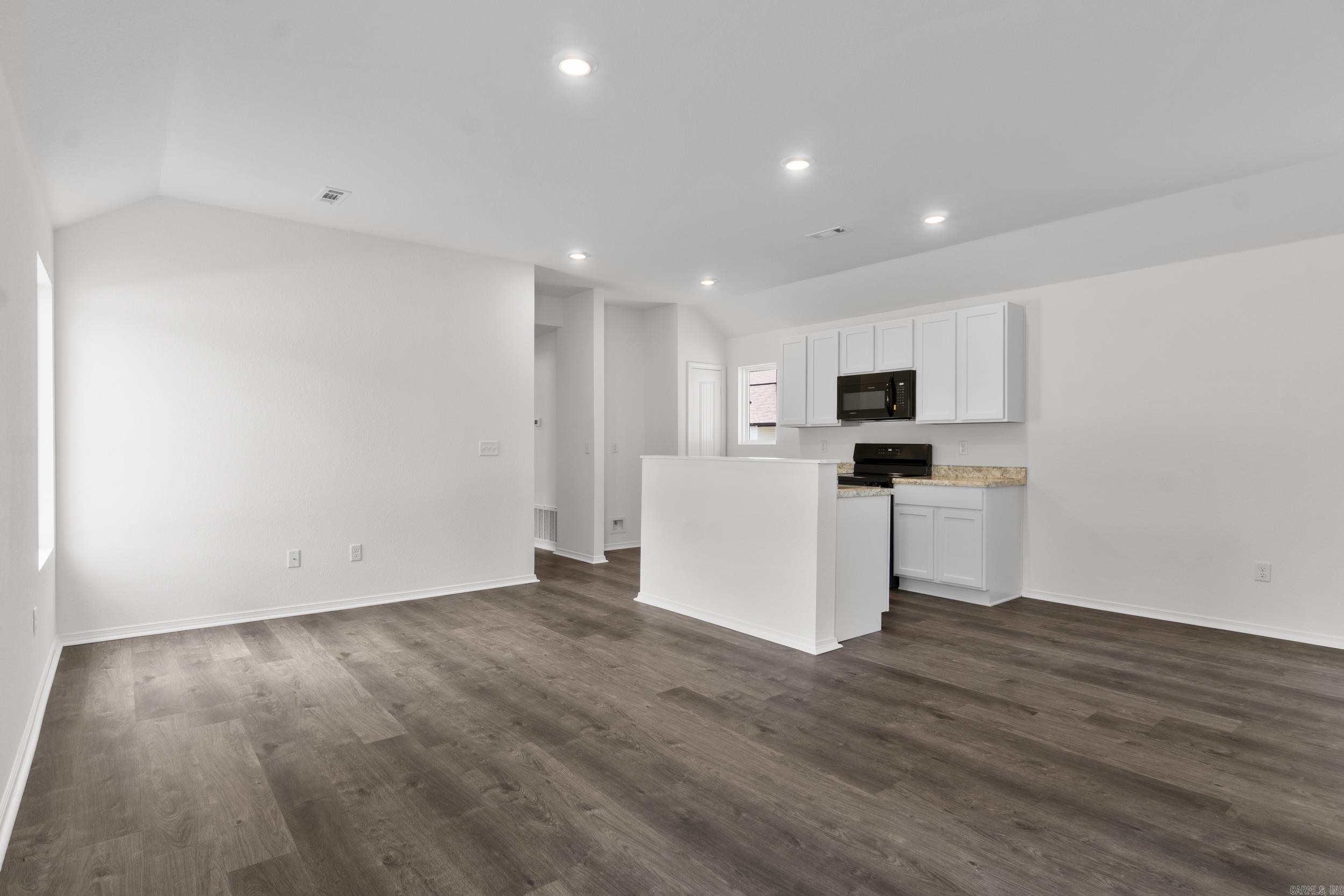 WHITE OAK CROSSING - Residential