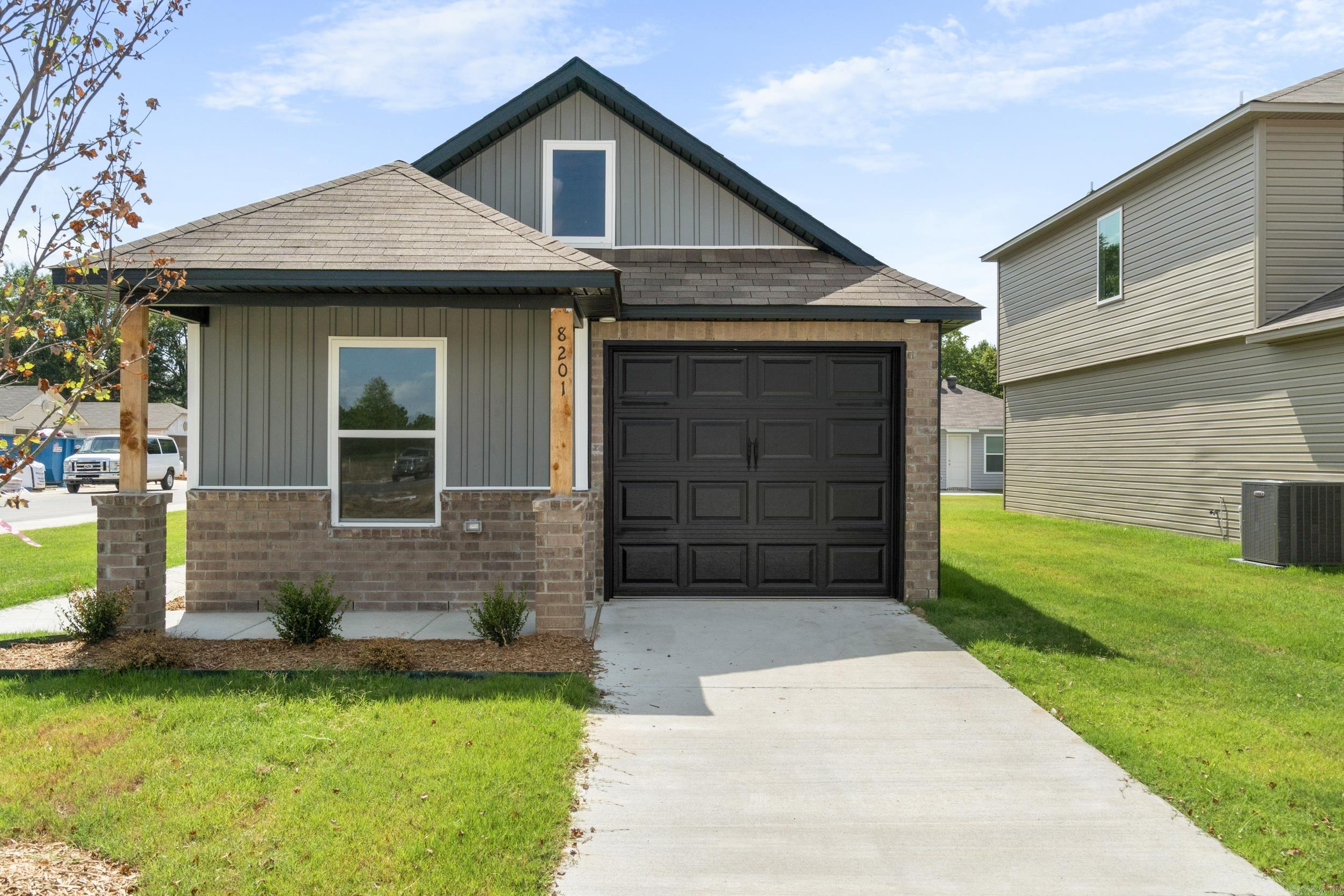WHITE OAK CROSSING - Residential