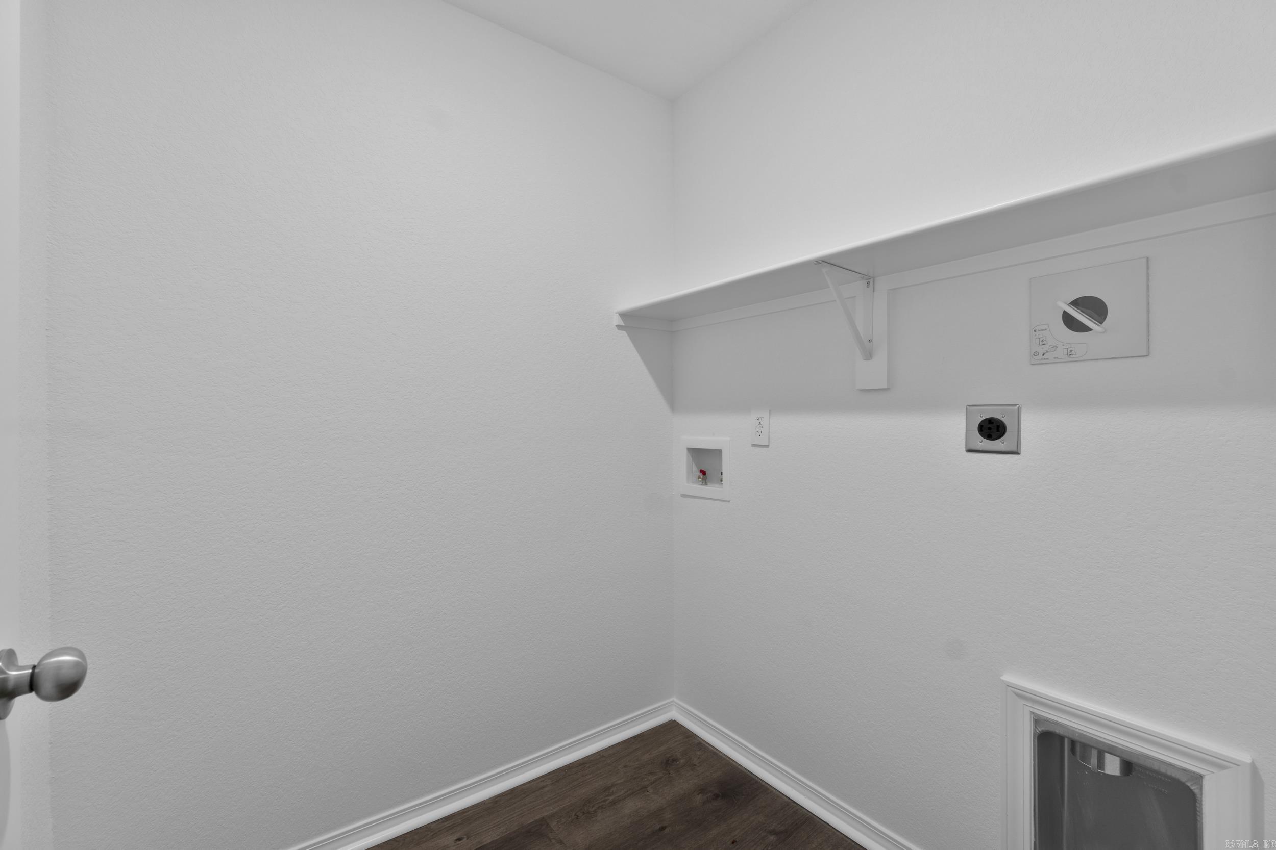 WHITE OAK CROSSING - Residential