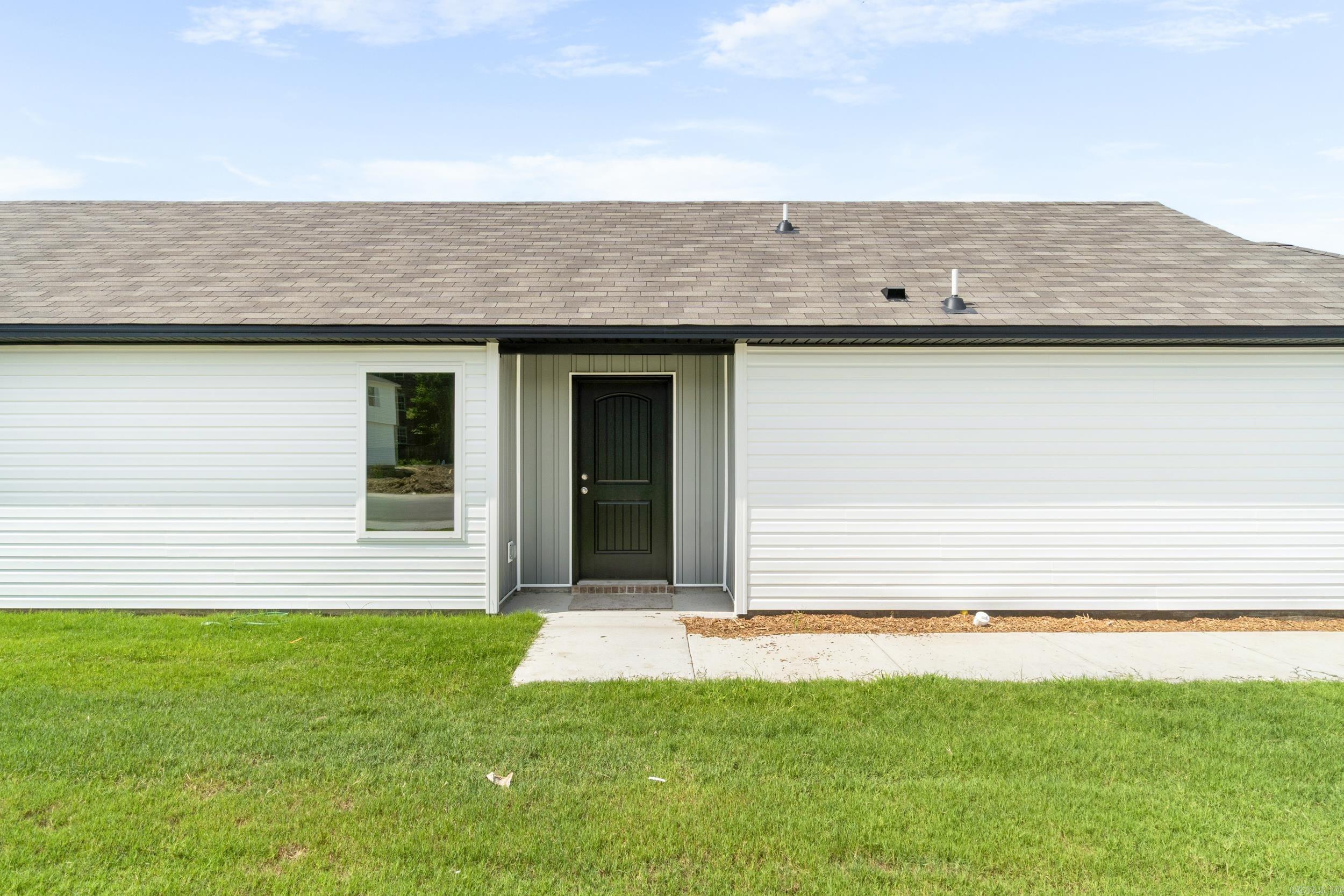 WHITE OAK CROSSING - Residential