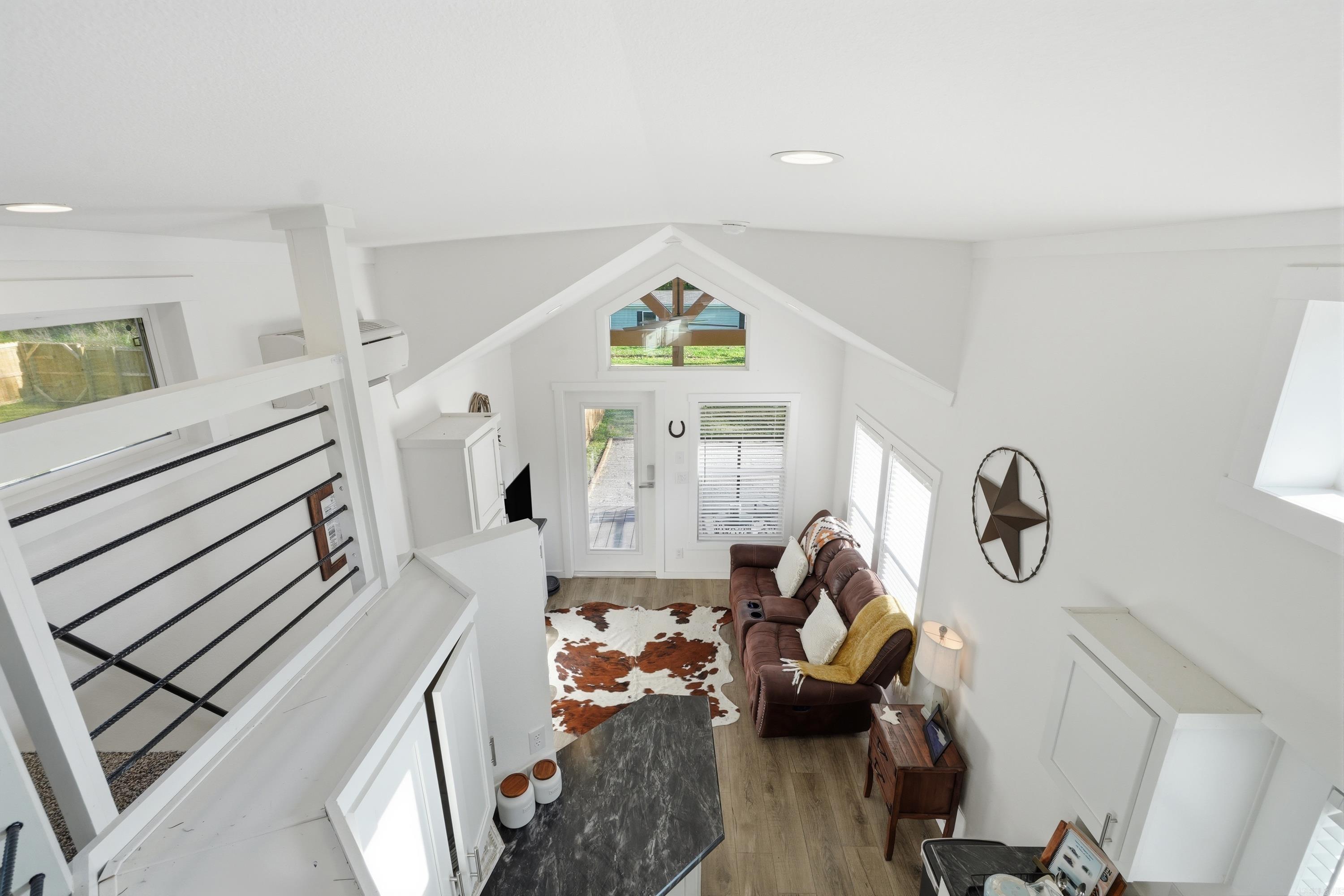 METES &amp; BOUNDS - Residential