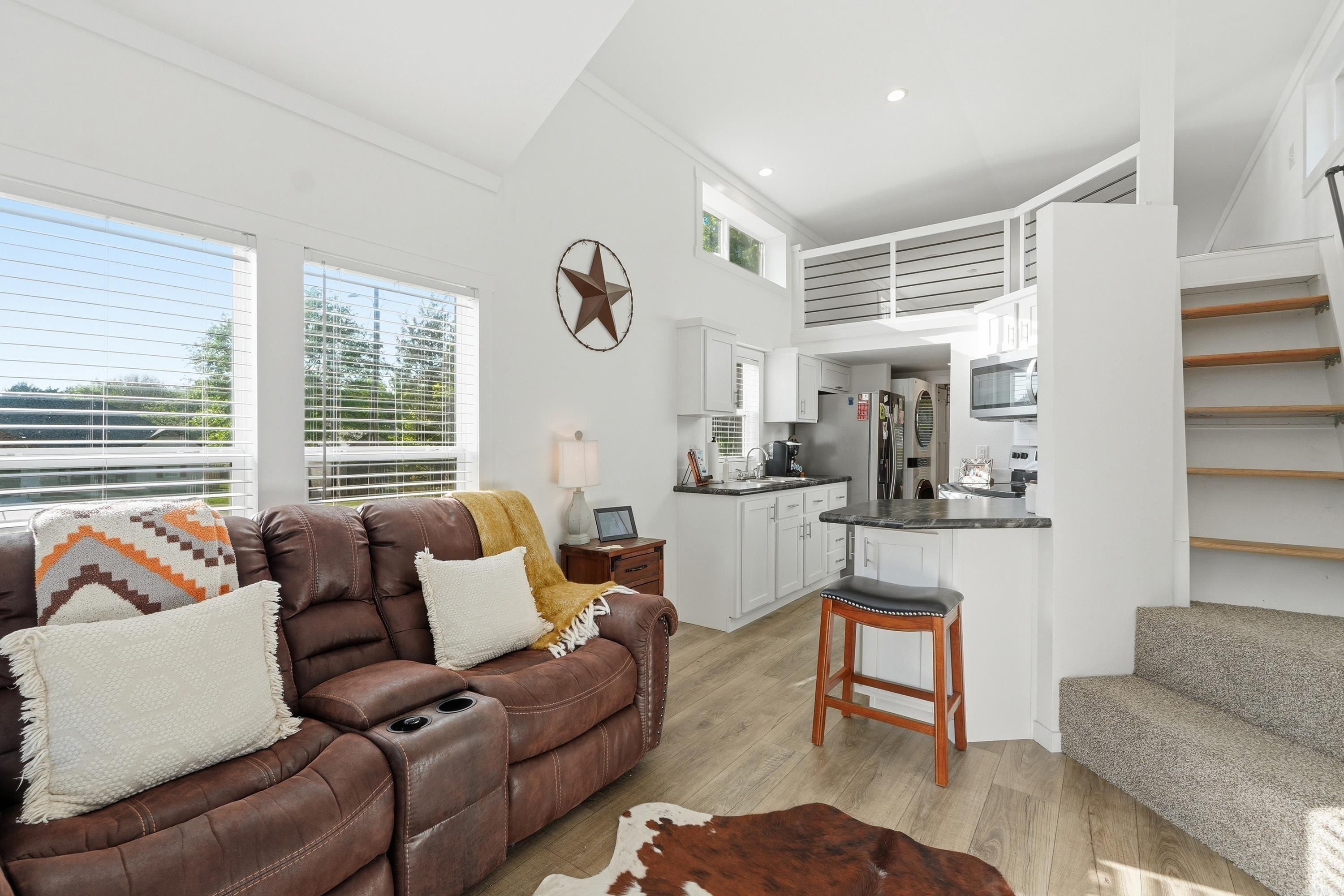 METES &amp; BOUNDS - Residential