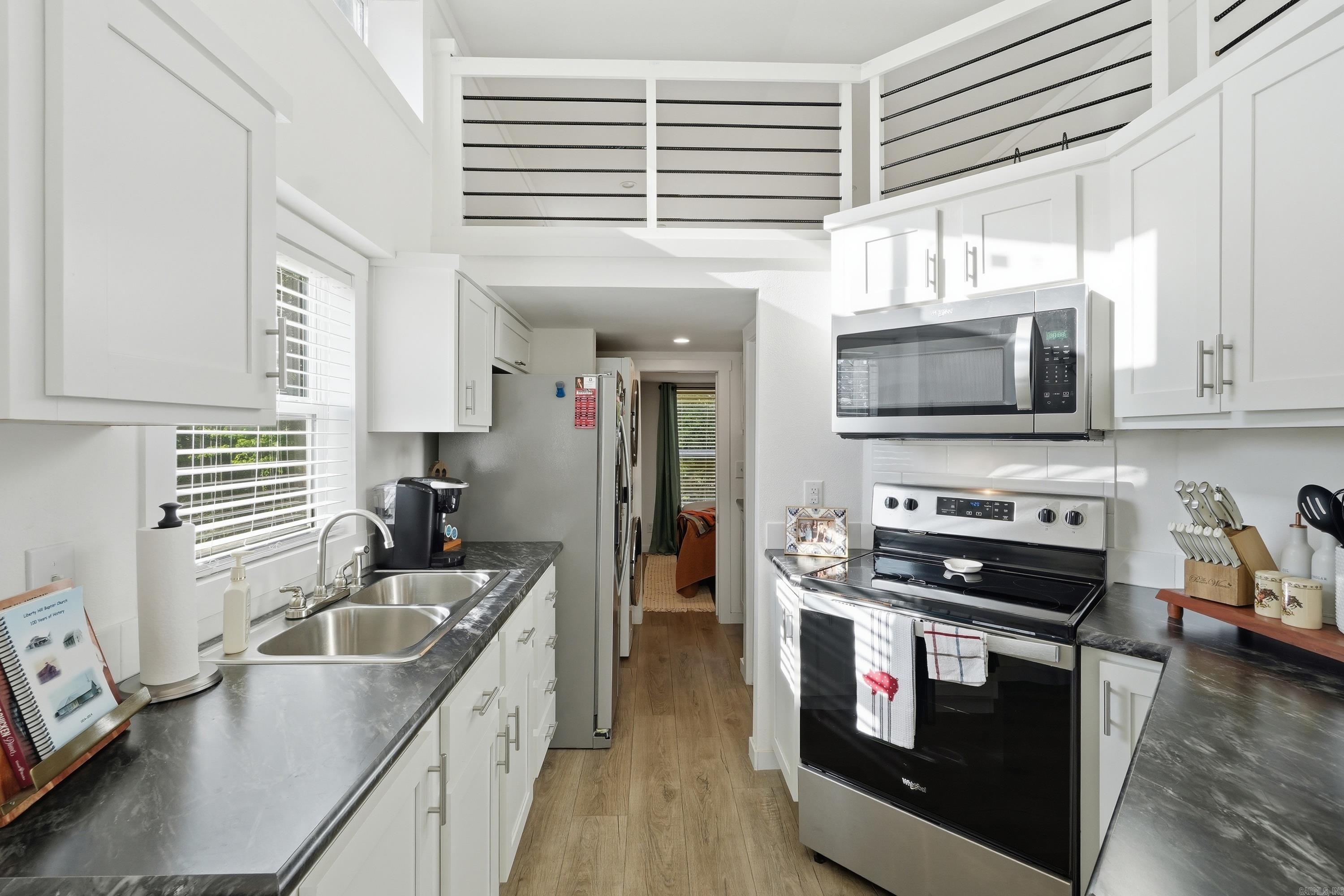 METES &amp; BOUNDS - Residential
