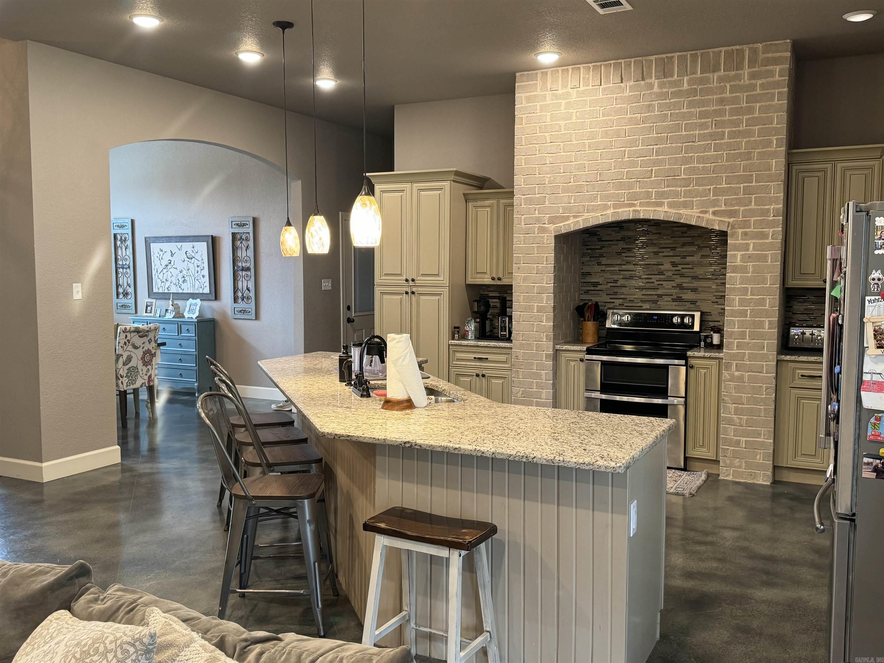 REGISTER ESTATES - Residential