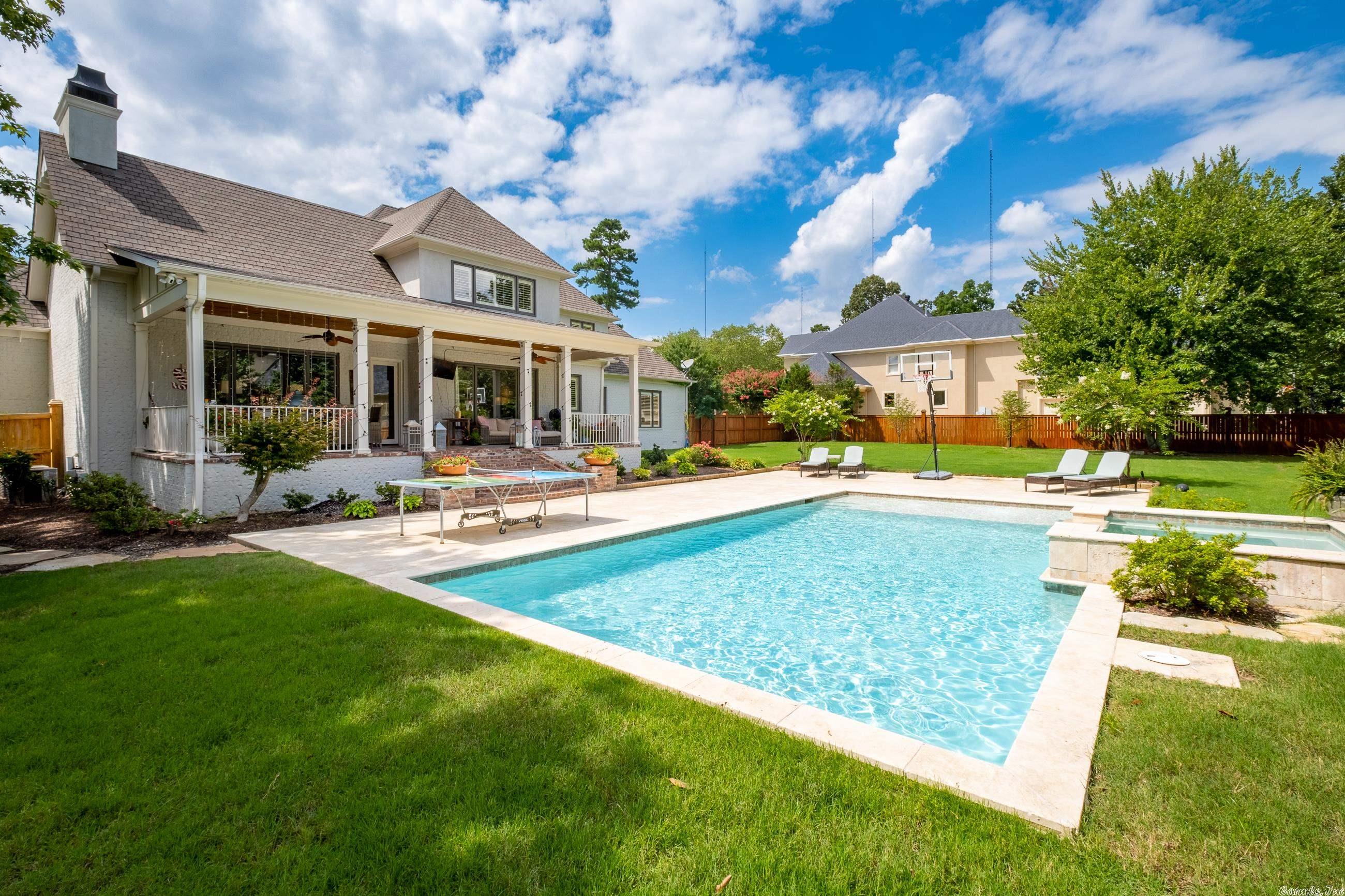 CHENAL VALLEY SOLOGNE CIRCLE - Residential