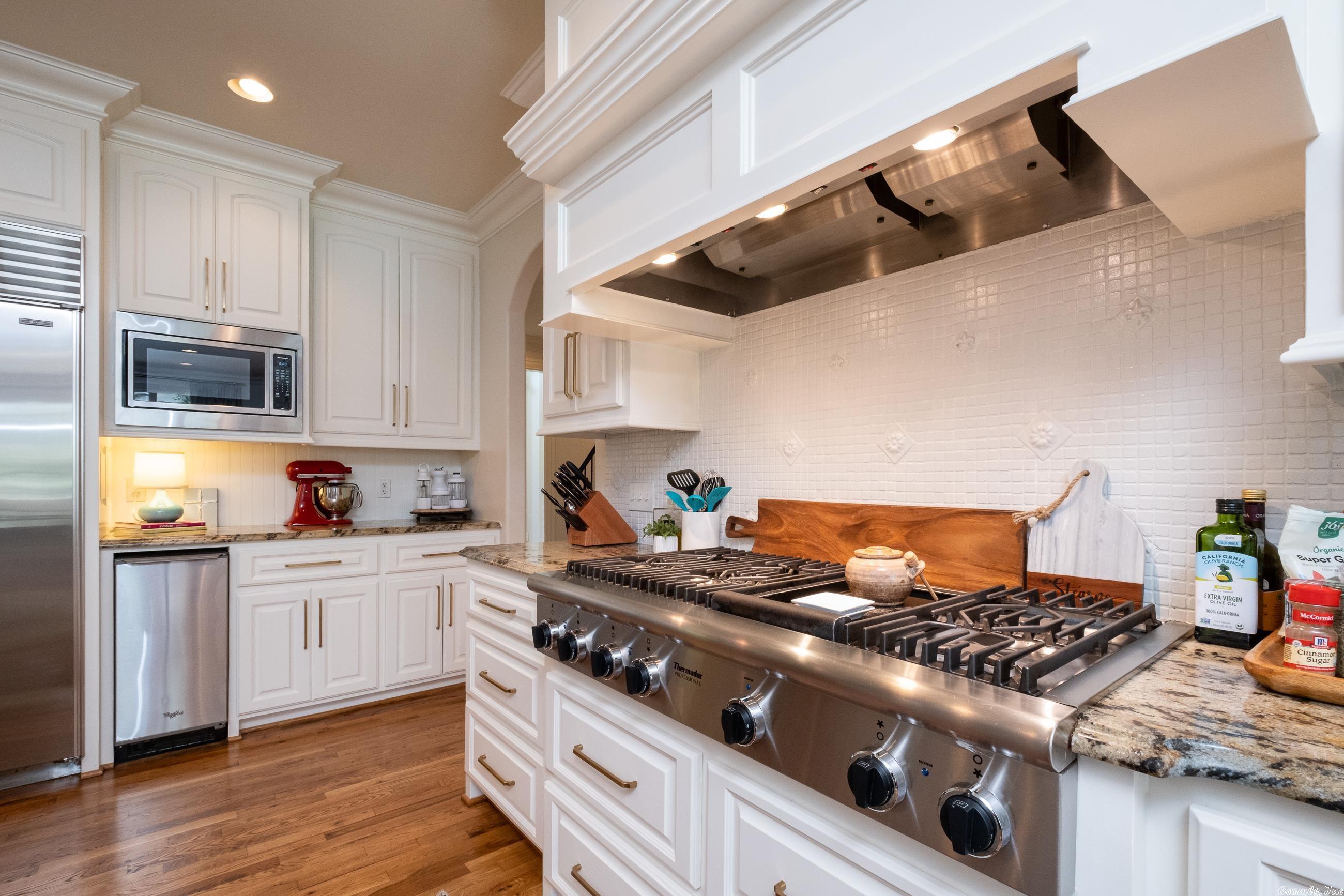 CHENAL VALLEY SOLOGNE CIRCLE - Residential