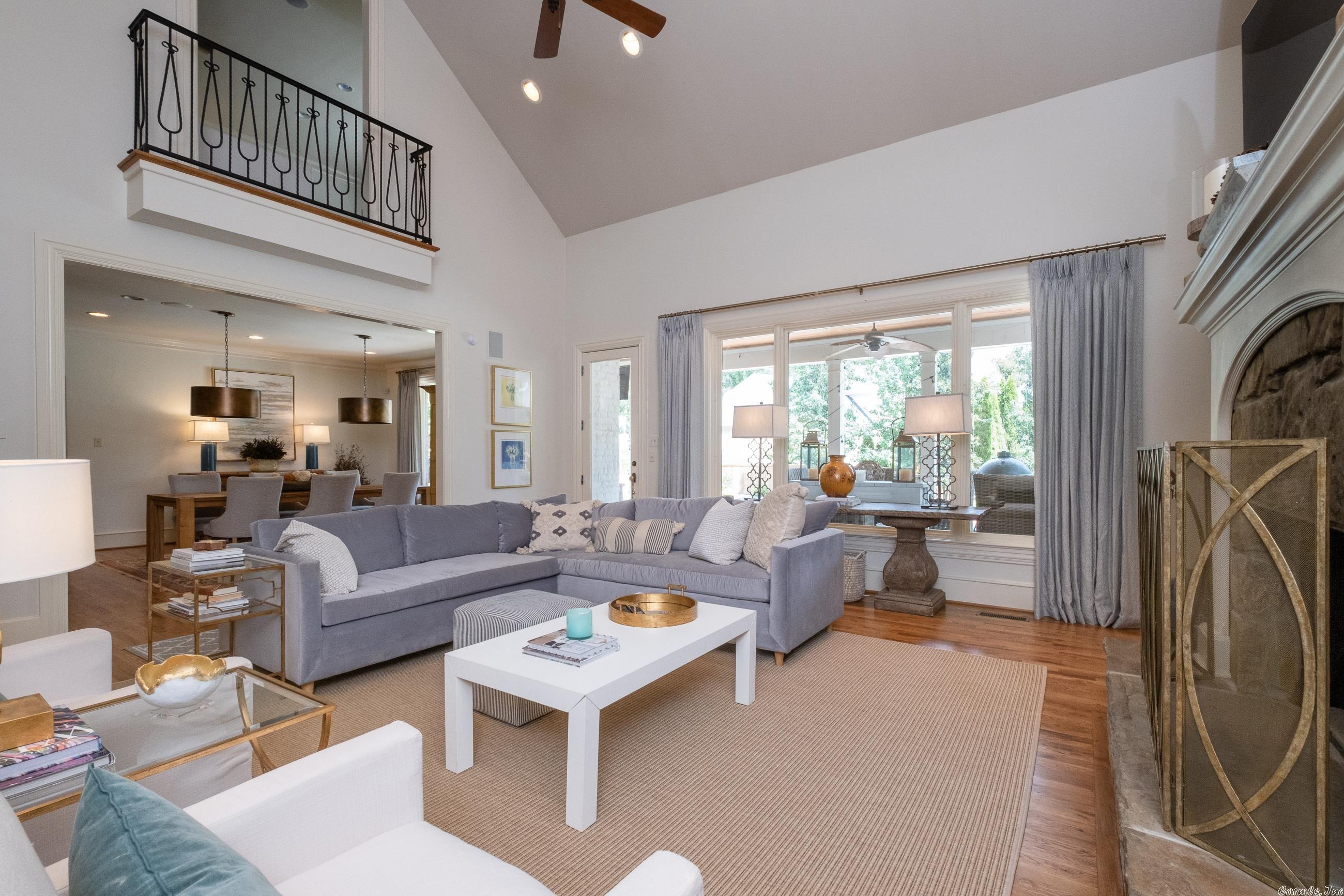 CHENAL VALLEY SOLOGNE CIRCLE - Residential