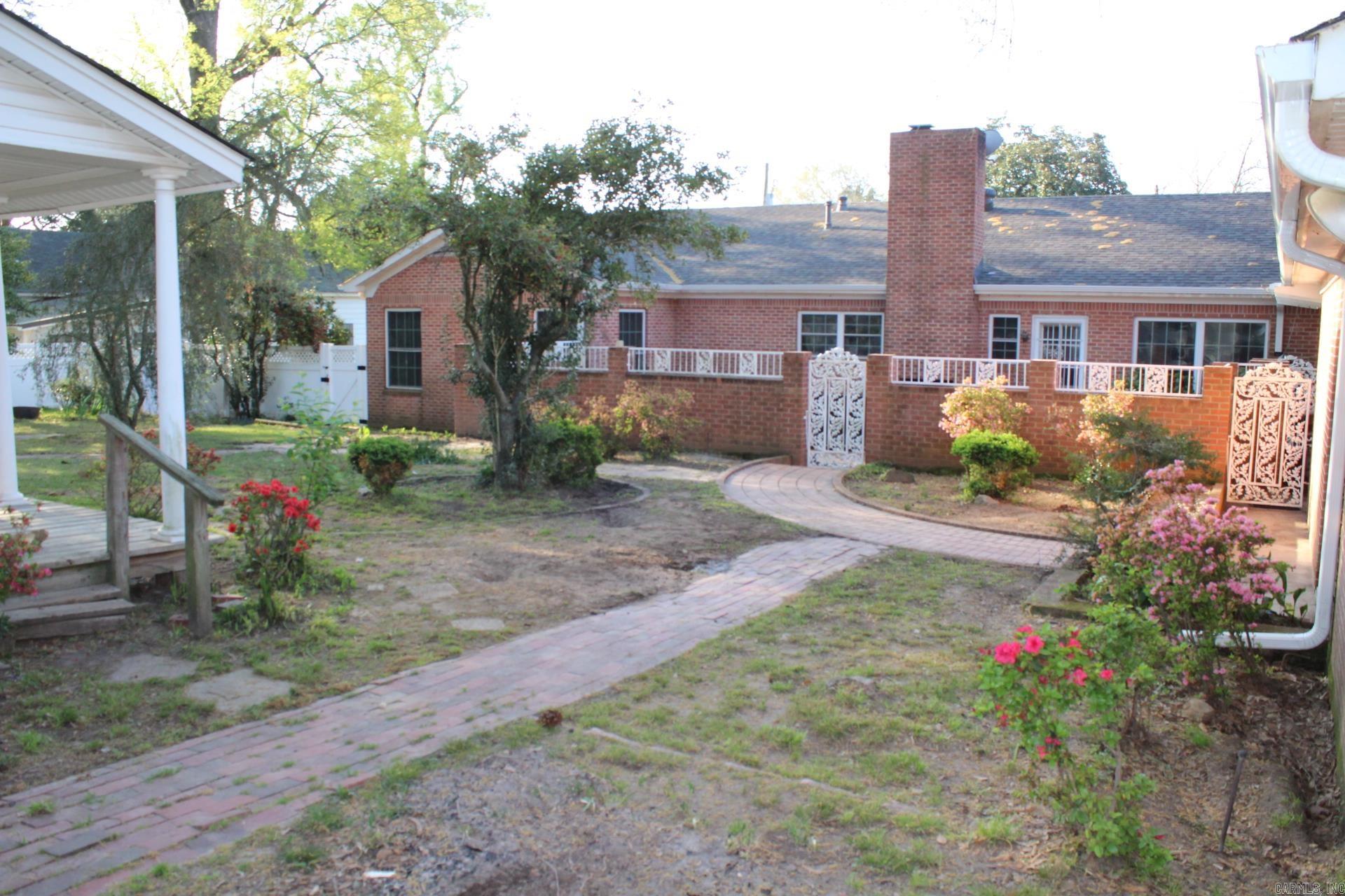WILSON & FERGUSON - Residential