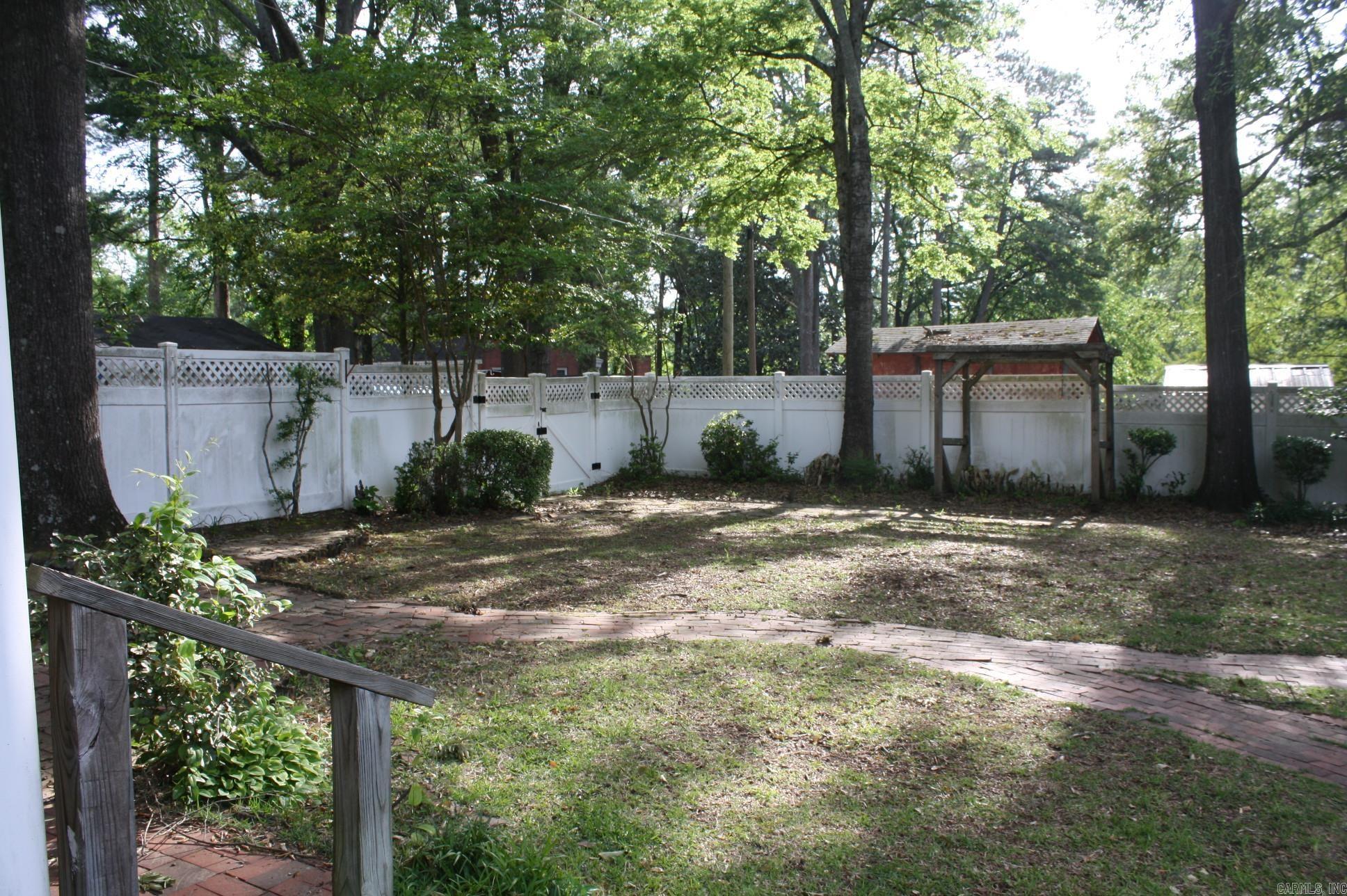 WILSON & FERGUSON - Residential