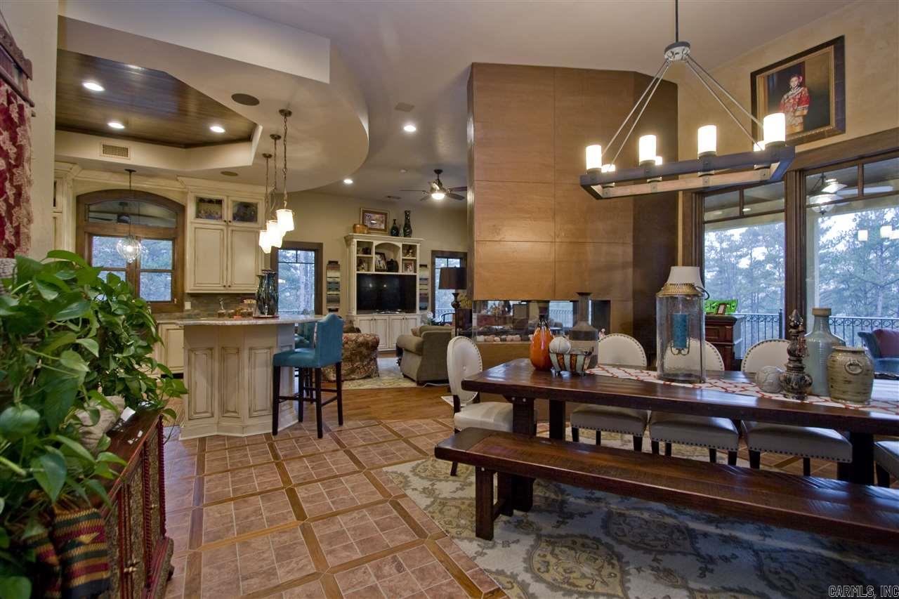 CHENAL DOWNS - Residential