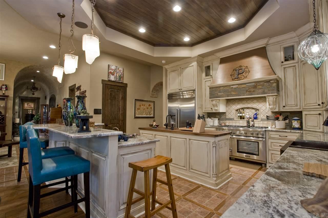 CHENAL DOWNS - Residential
