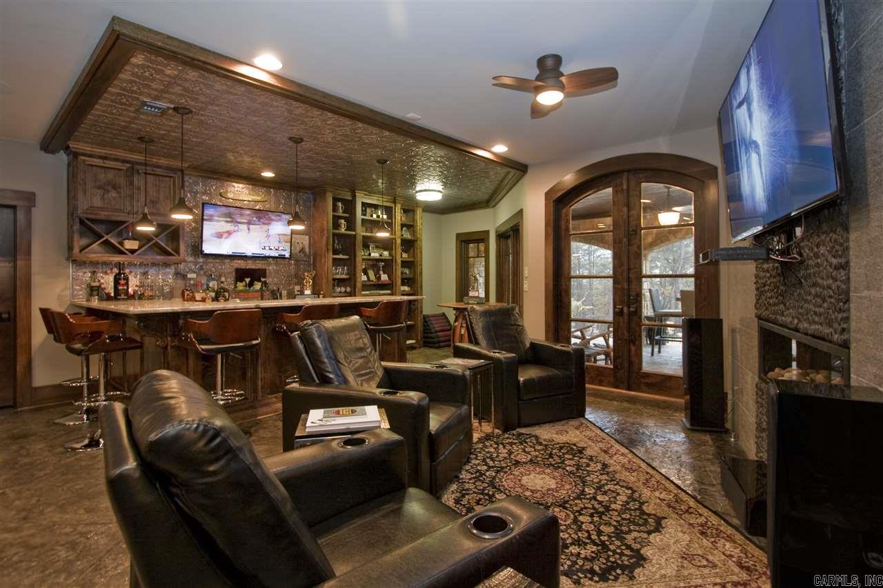 CHENAL DOWNS - Residential