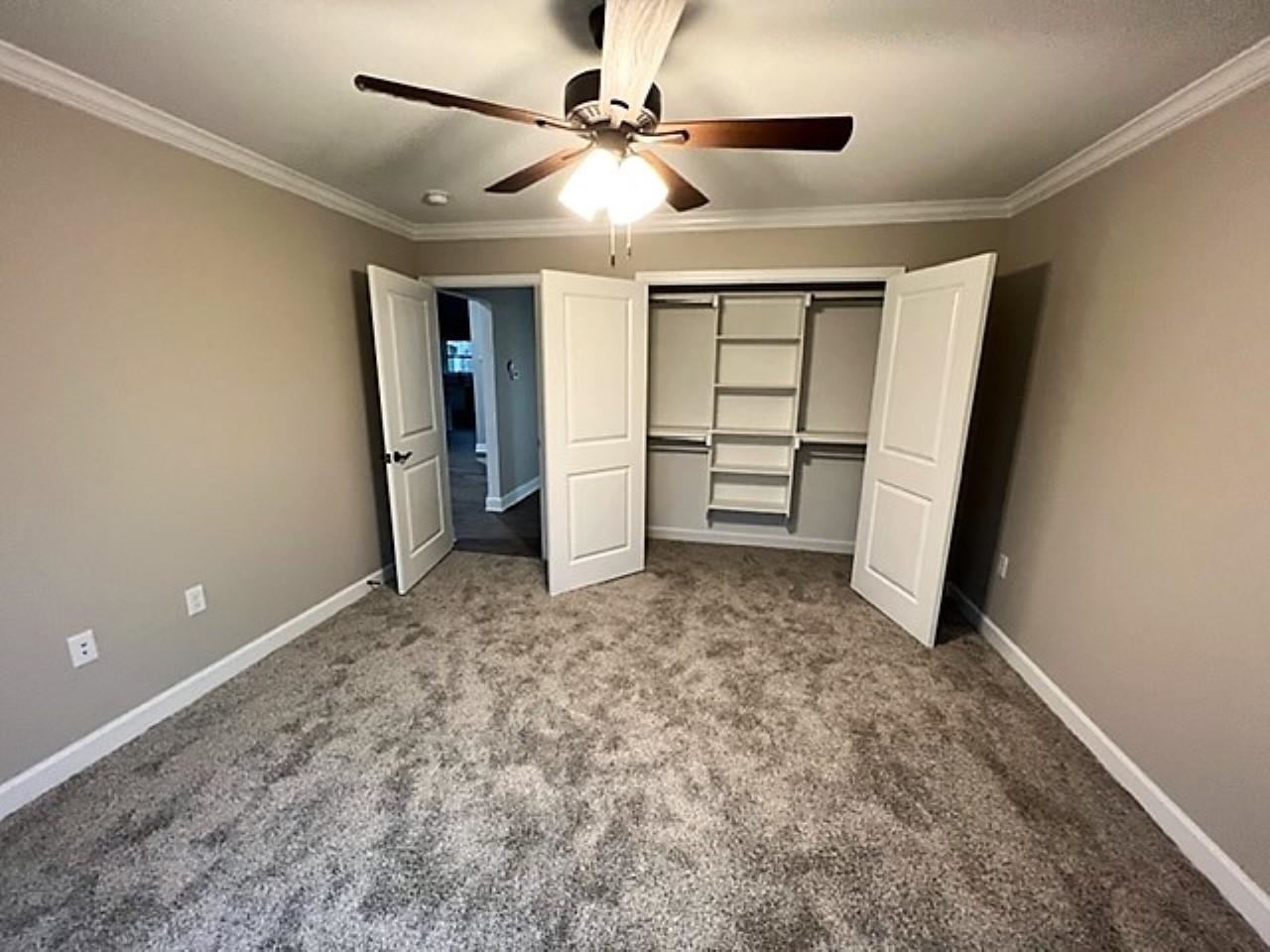 PINEWOOD ESTATES - Residential