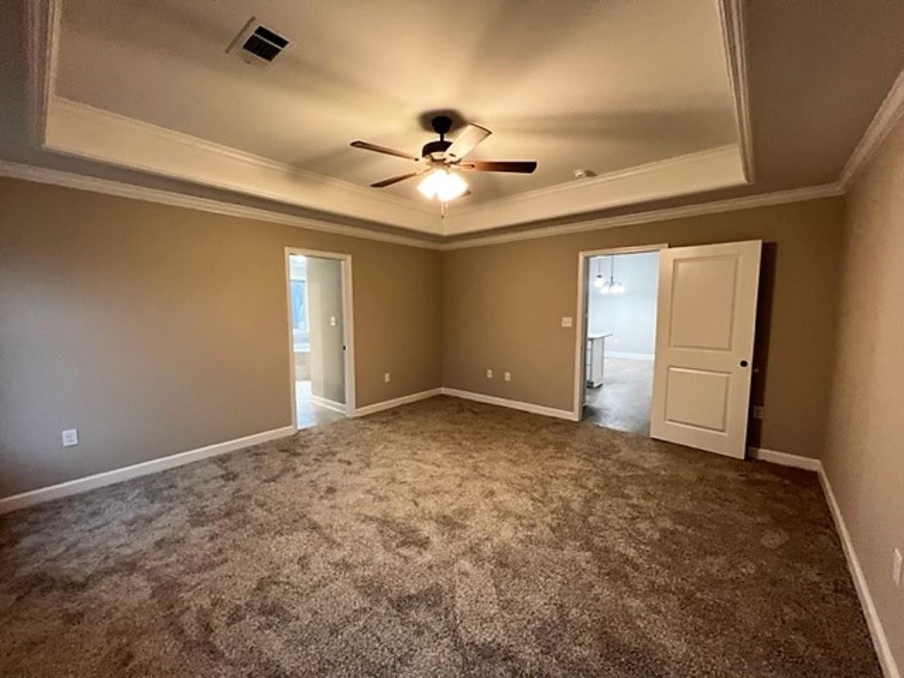 PINEWOOD ESTATES - Residential