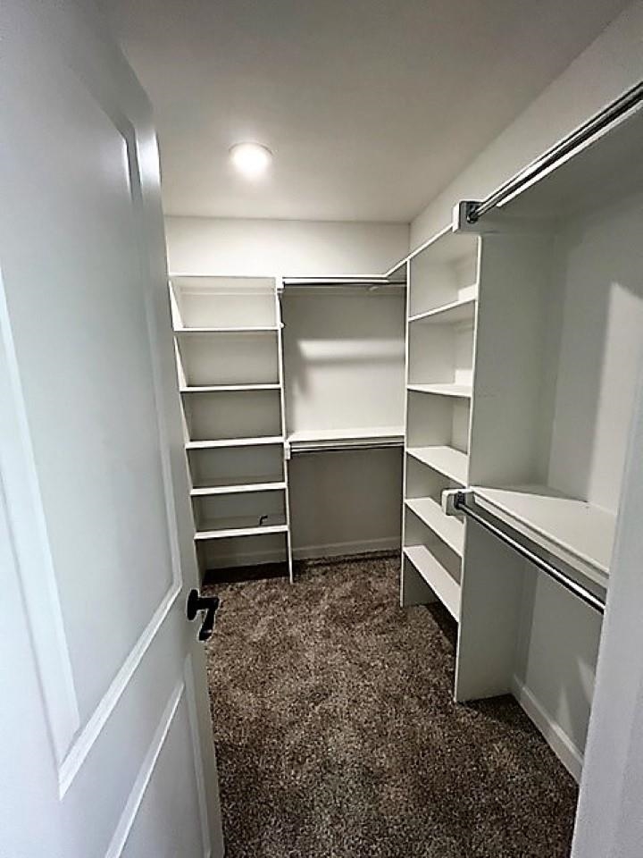 PINEWOOD ESTATES - Residential