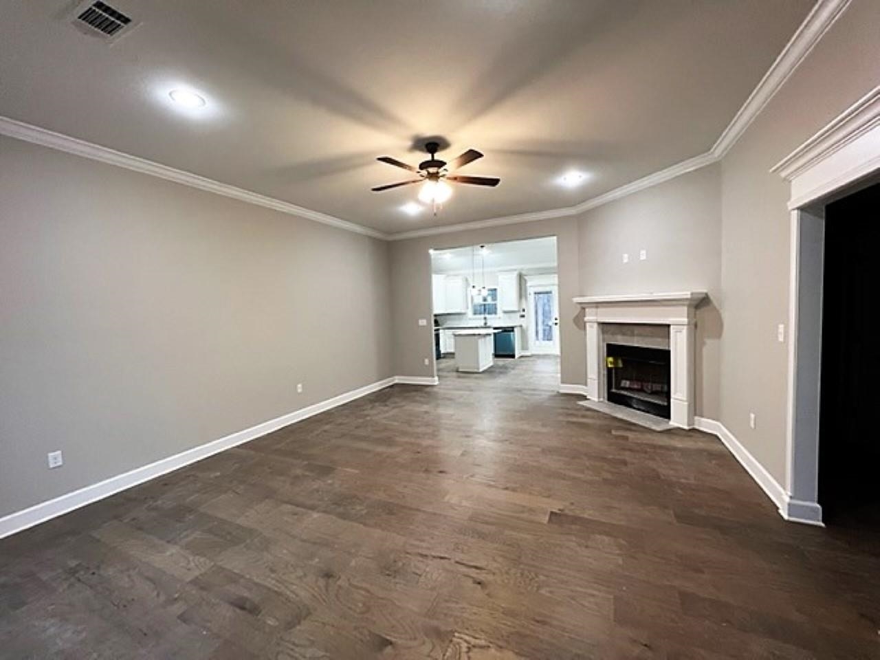 PINEWOOD ESTATES - Residential