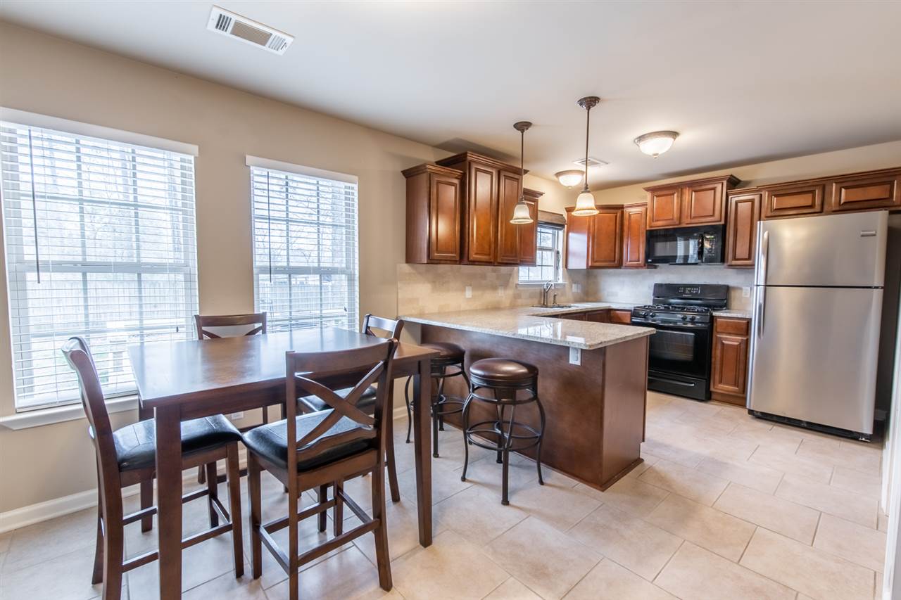 CLOVER HILL - Residential