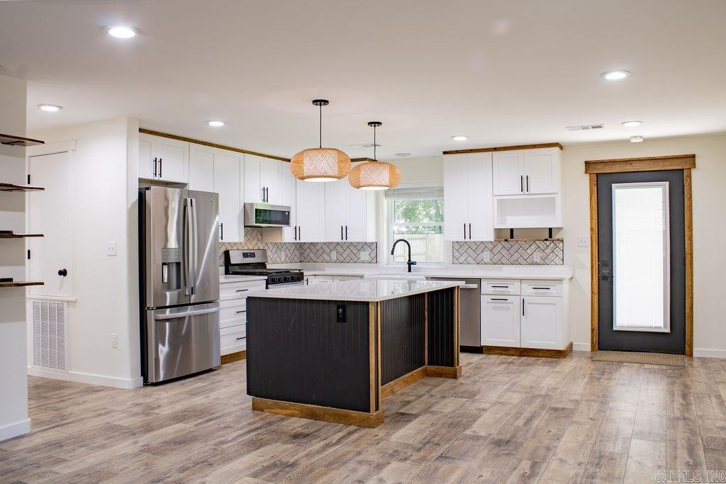 WOODLAND ADD INSIDE - Residential