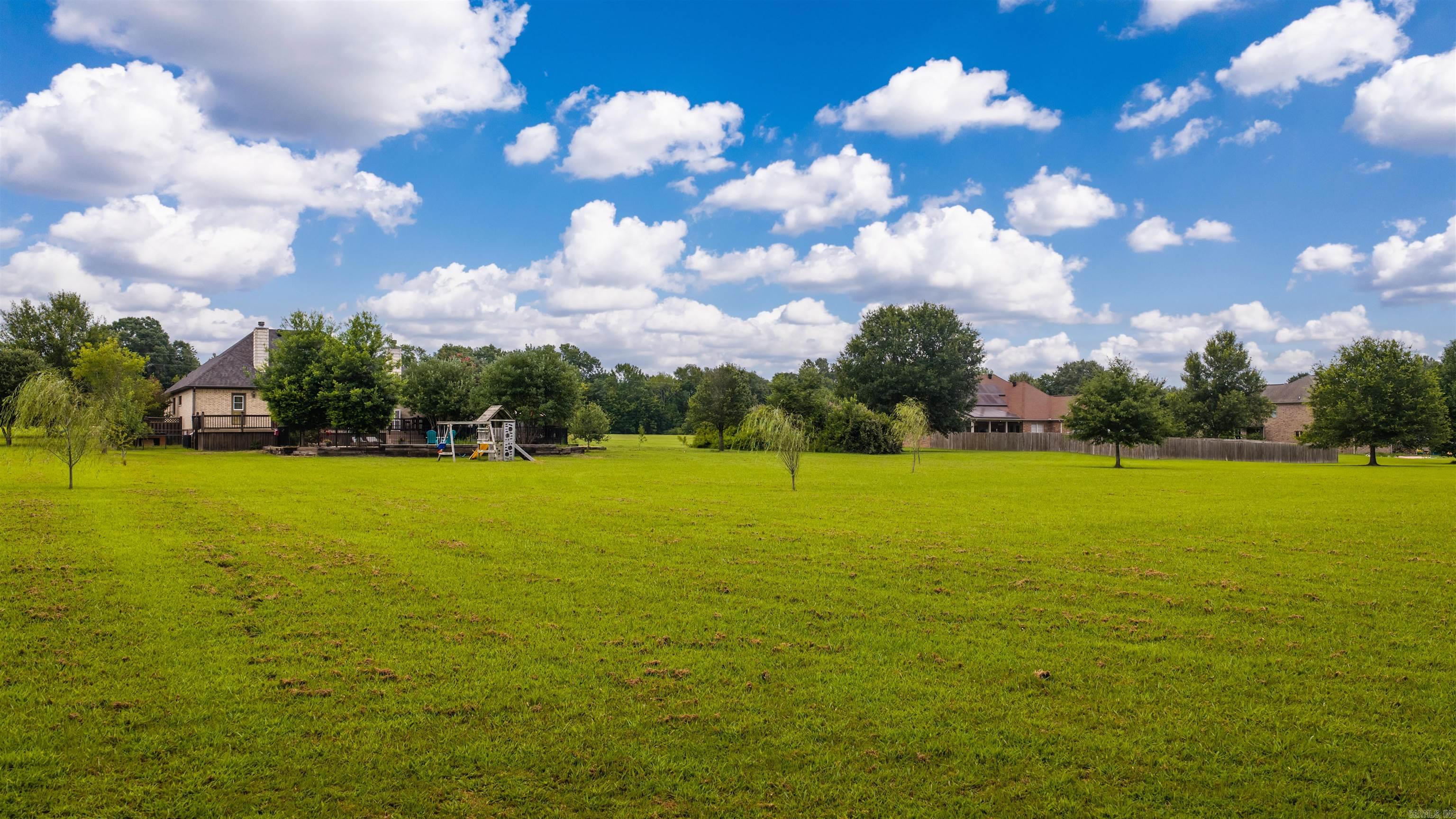 VALLEY MEADOWS - Residential