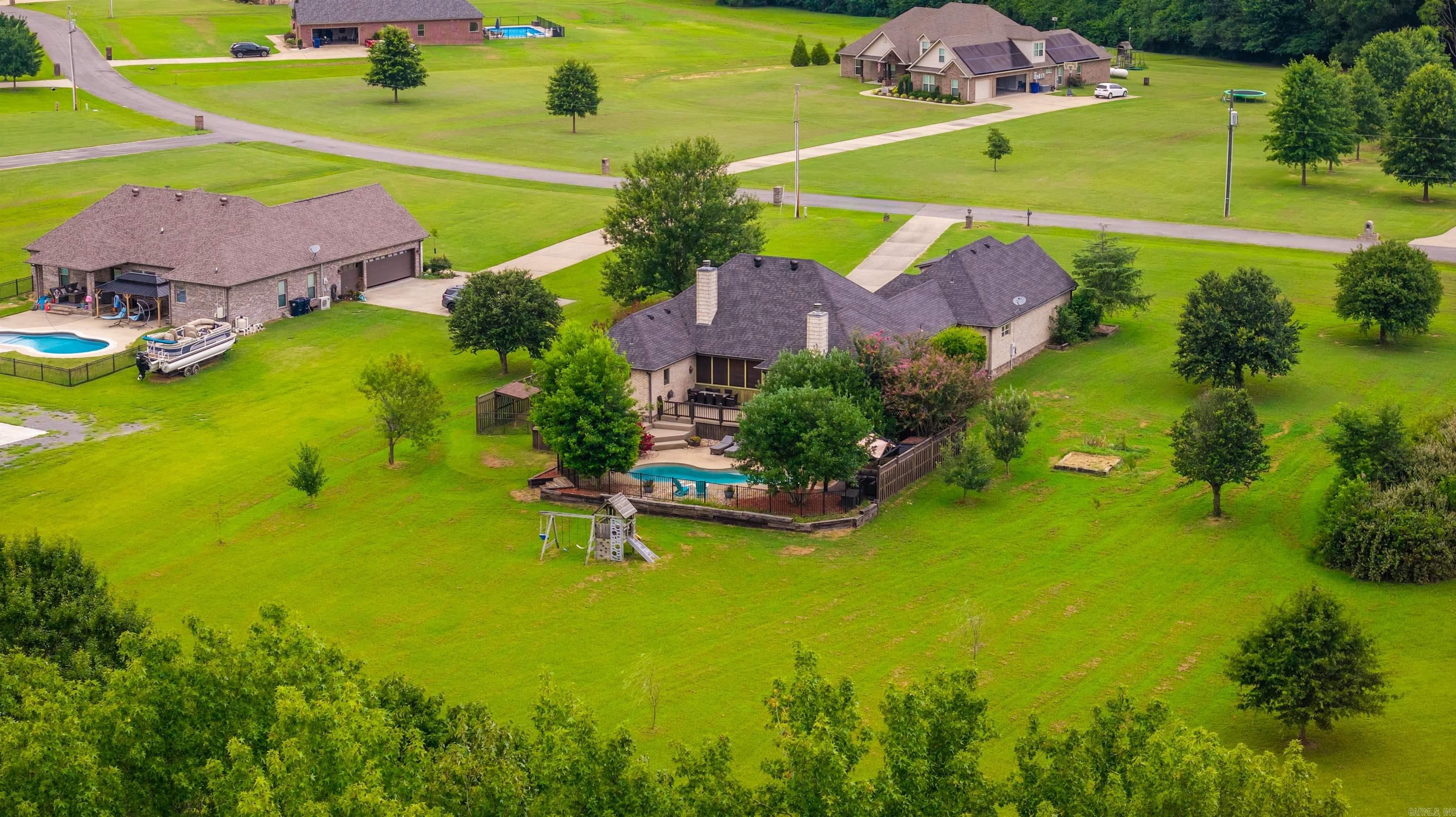 VALLEY MEADOWS - Residential