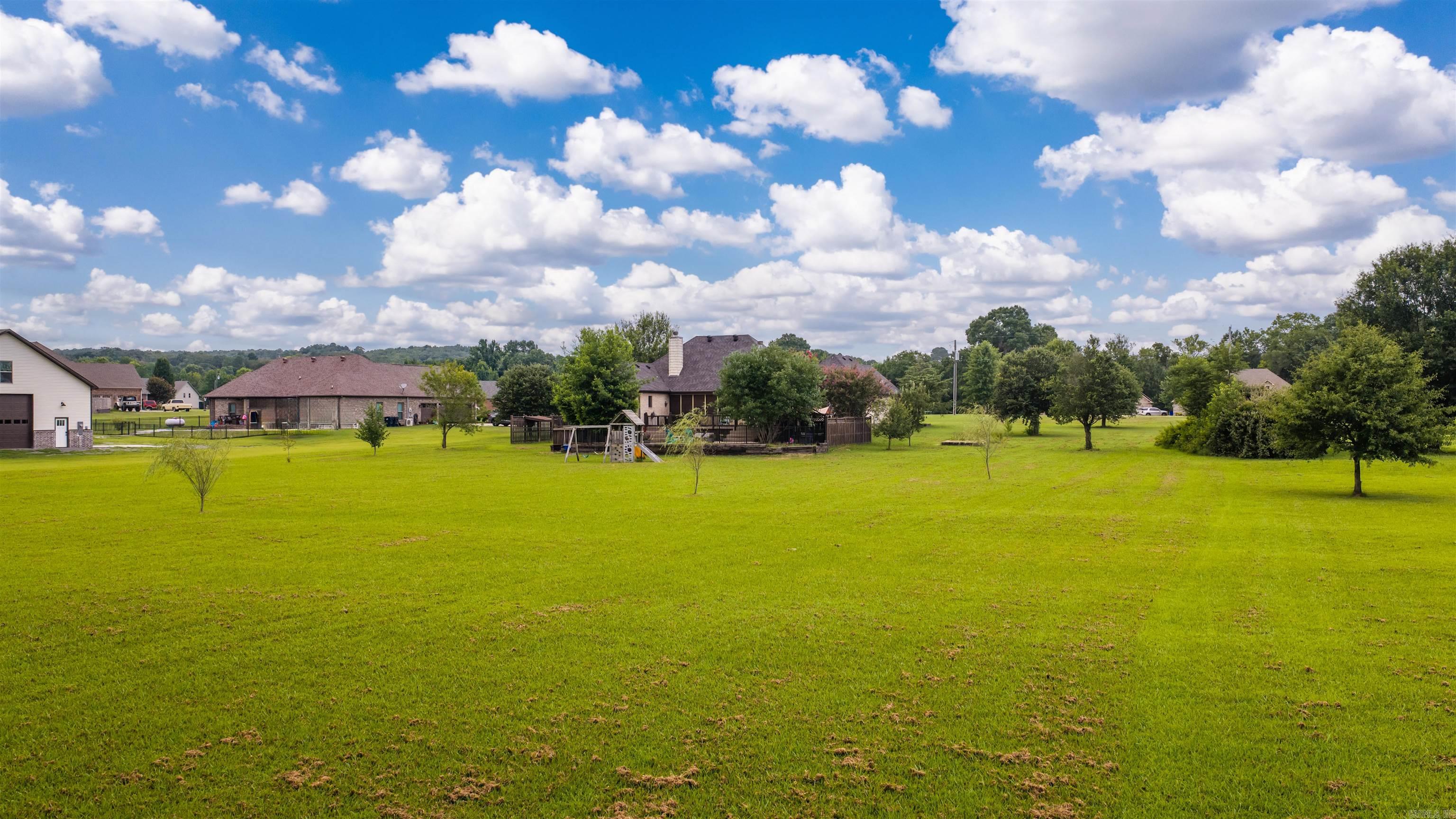 VALLEY MEADOWS - Residential