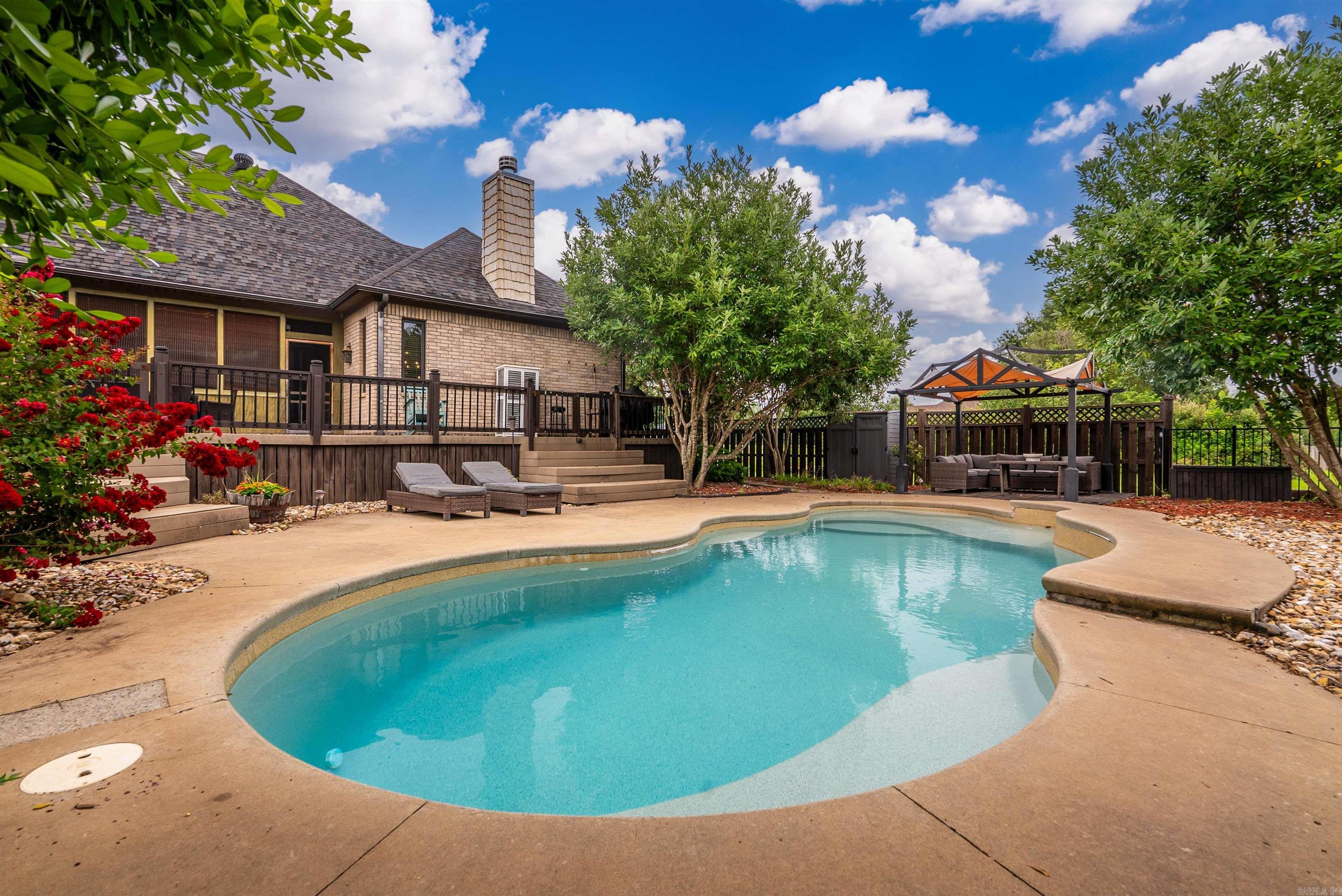 VALLEY MEADOWS - Residential