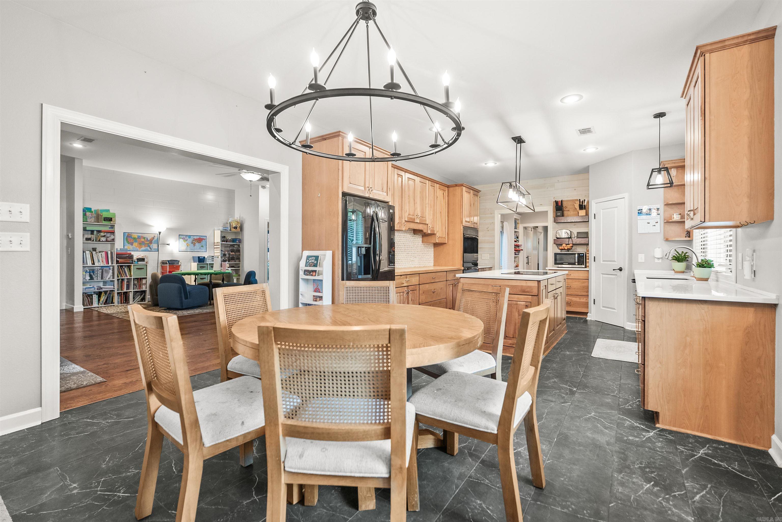 VALLEY MEADOWS - Residential