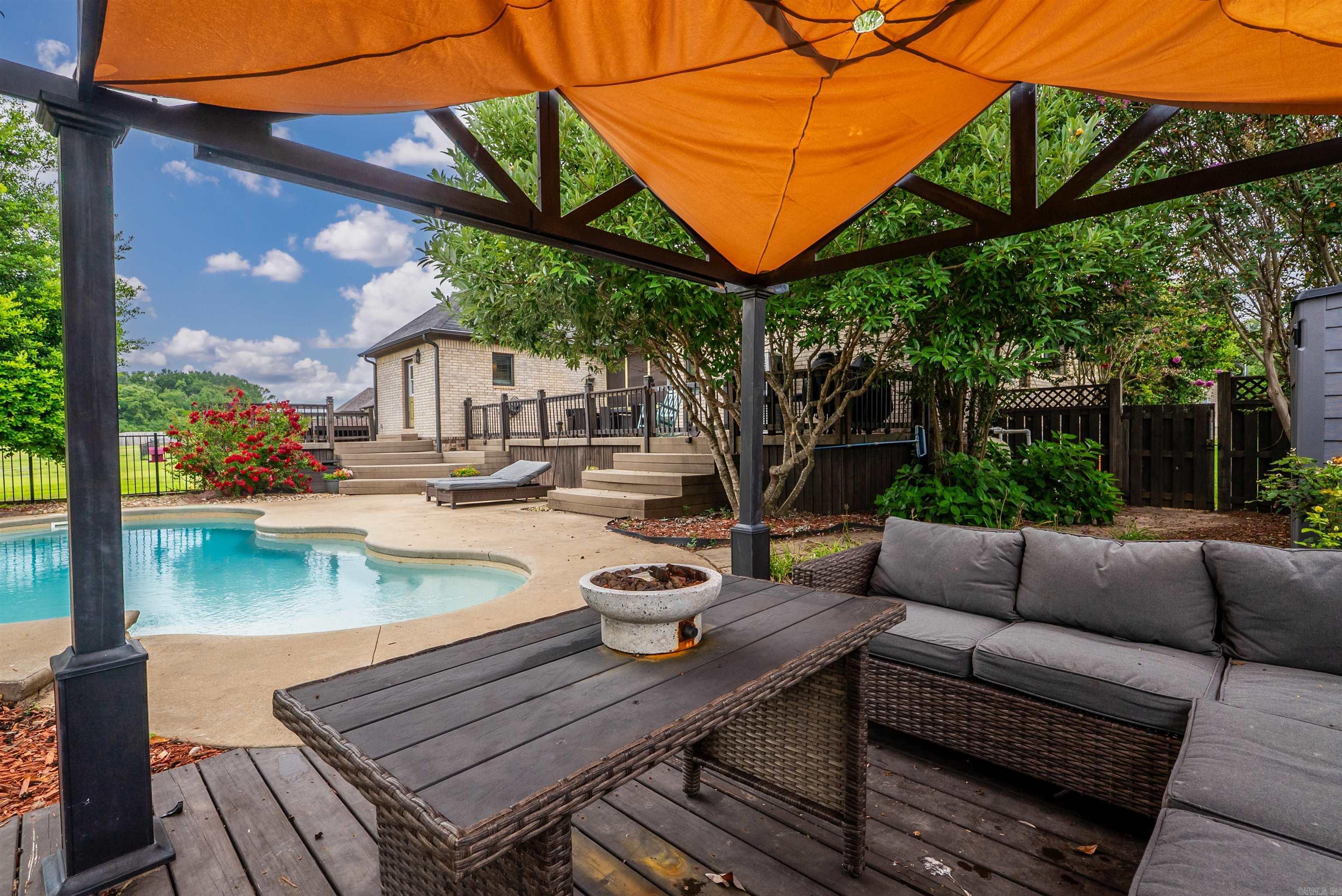 VALLEY MEADOWS - Residential