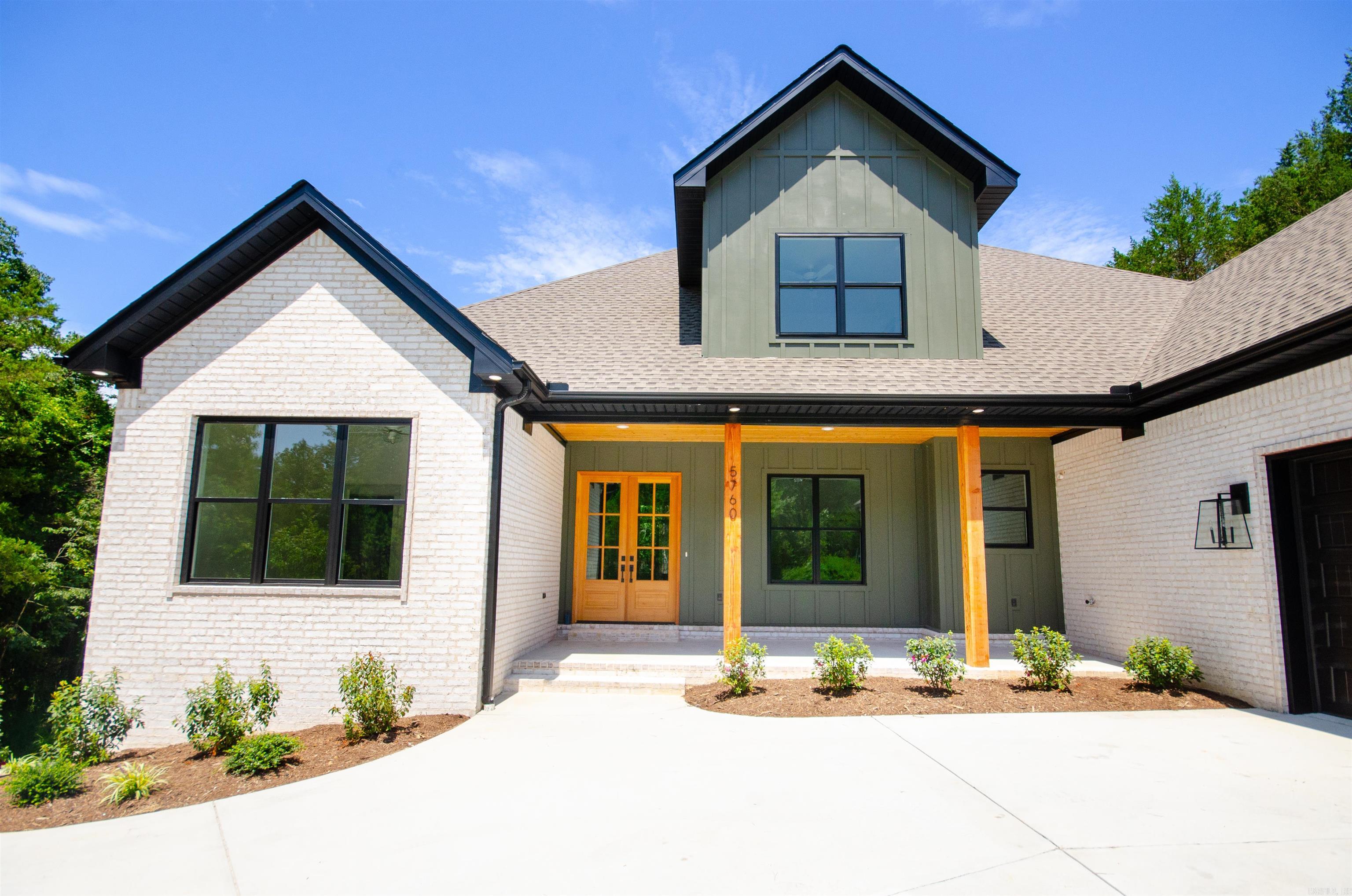 Spencer Mountain at the Lake - Residential