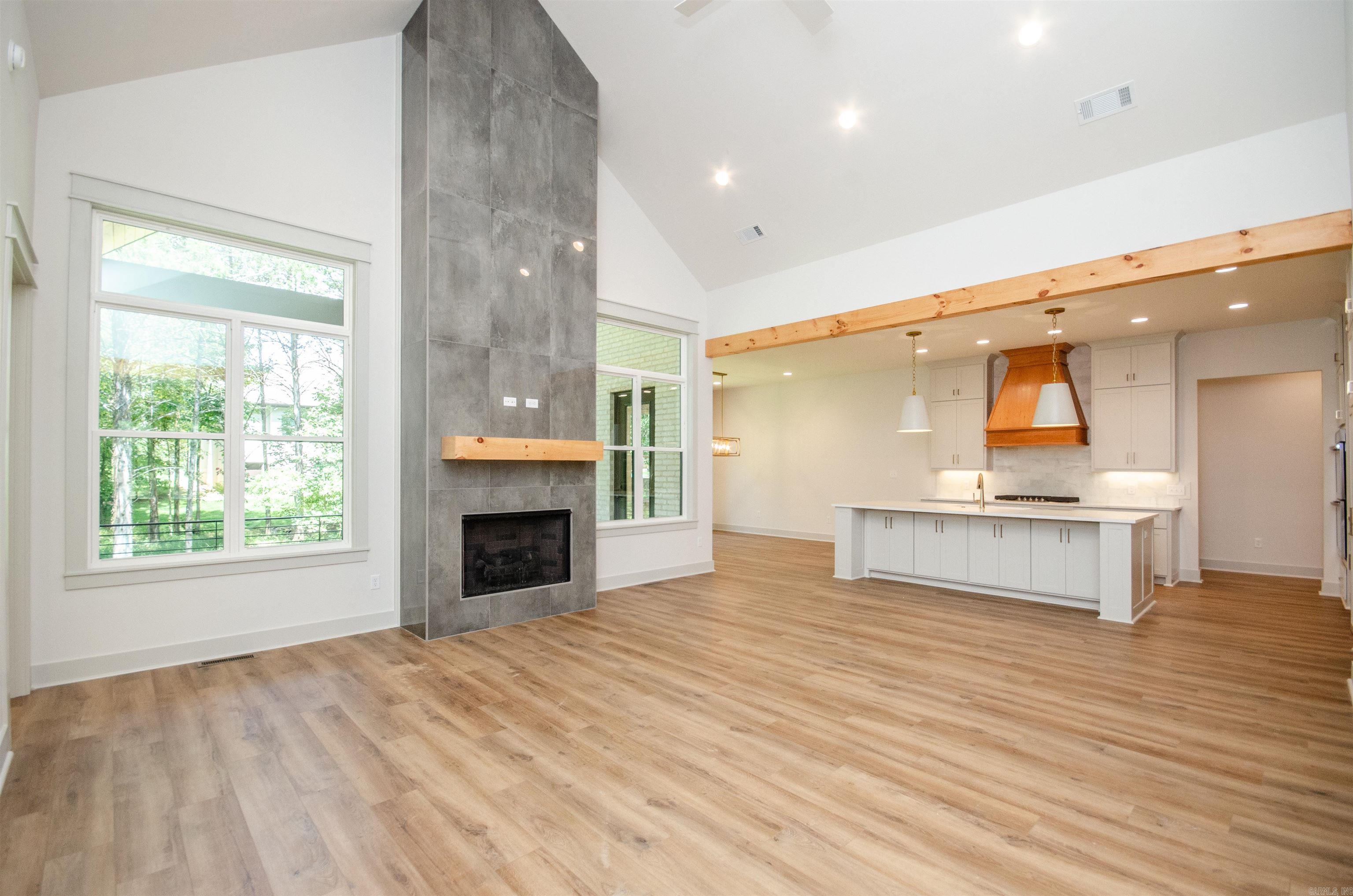 Spencer Mountain at the Lake - Residential