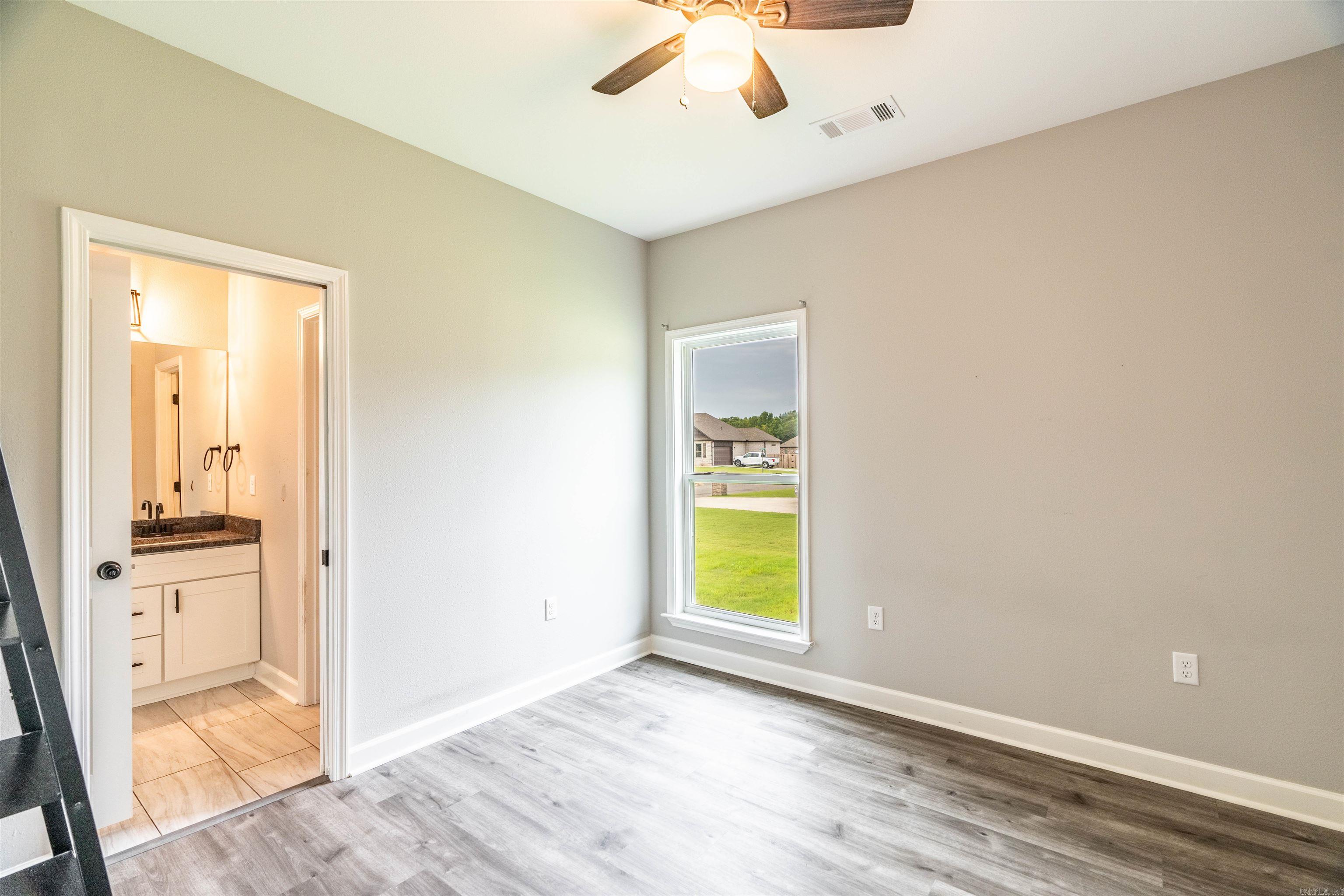MOUNT TABOR ESTATES - Residential