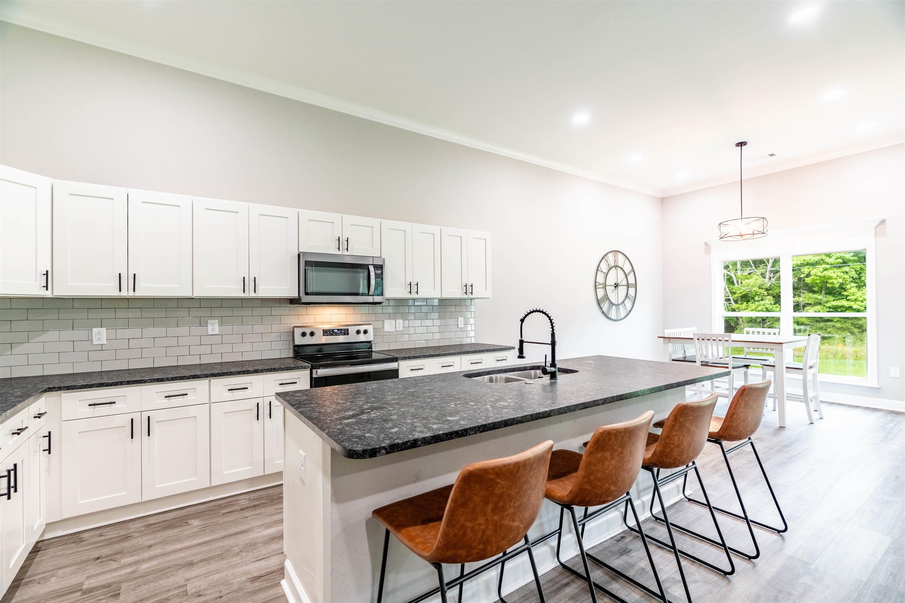 MOUNT TABOR ESTATES - Residential