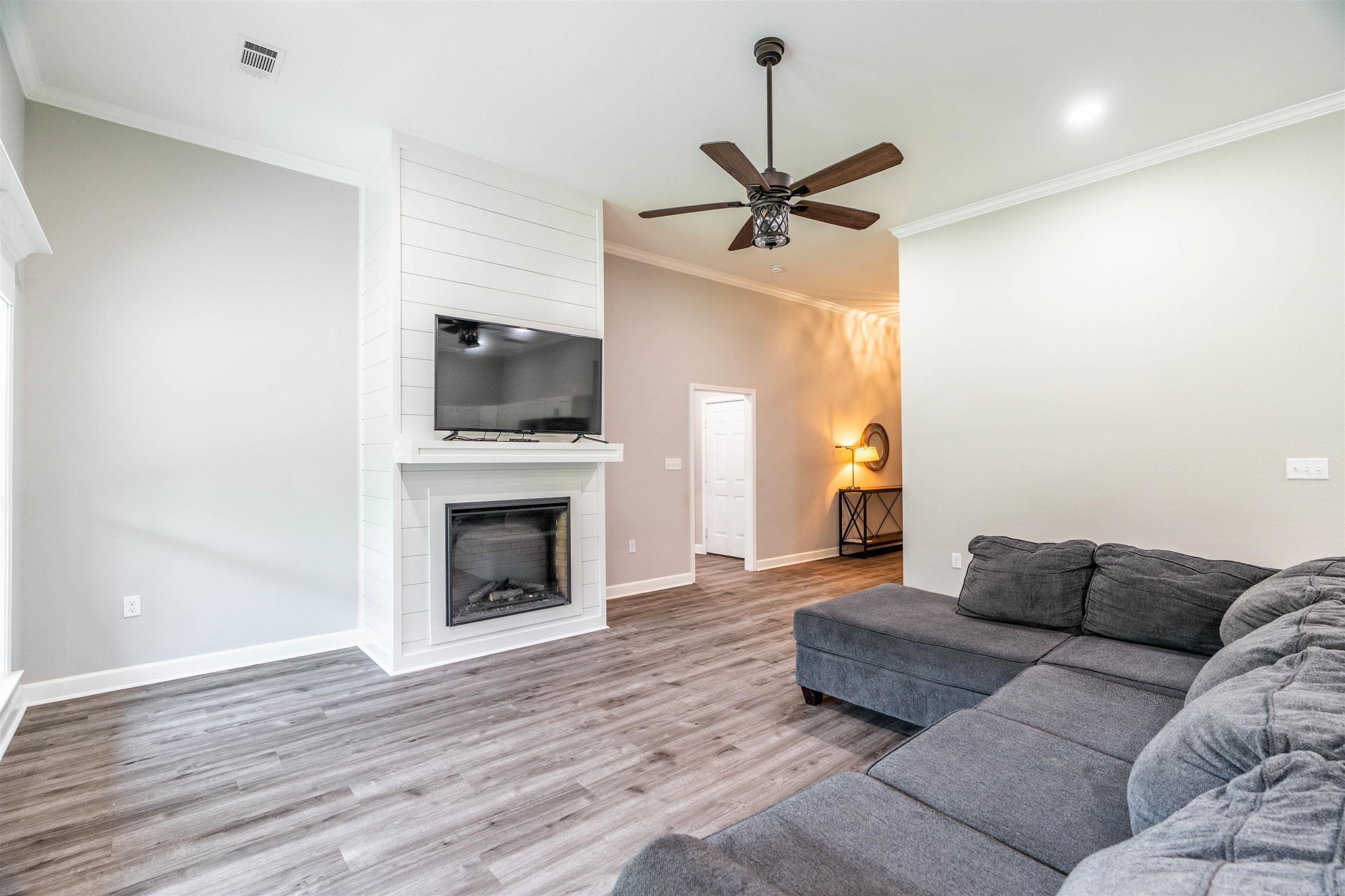 MOUNT TABOR ESTATES - Residential