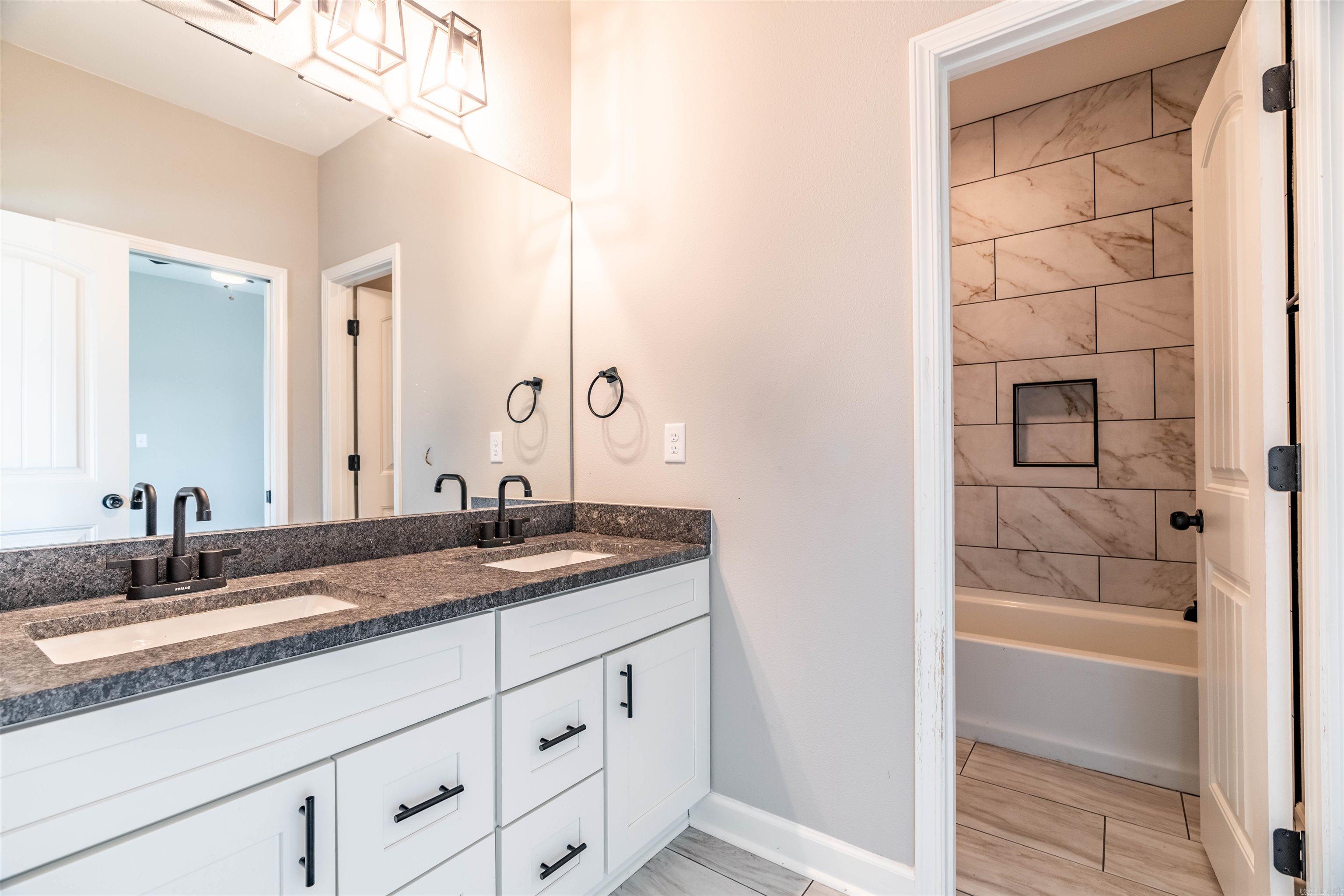 MOUNT TABOR ESTATES - Residential
