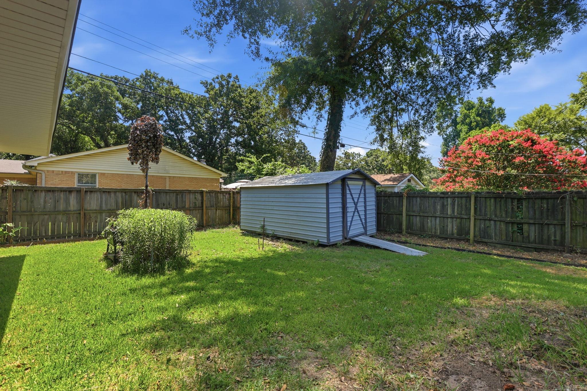 BRIARWOOD - Residential