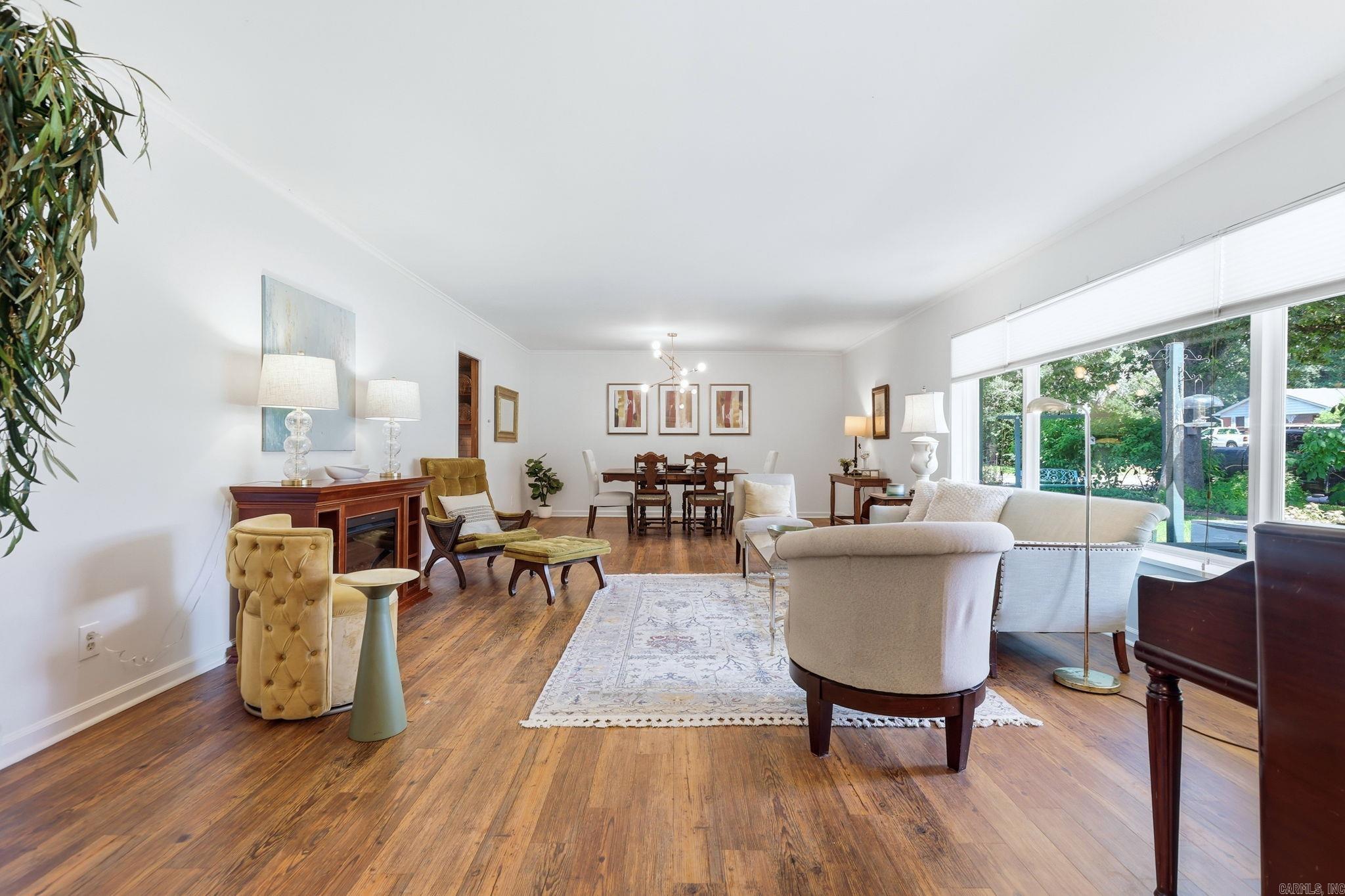 BRIARWOOD - Residential