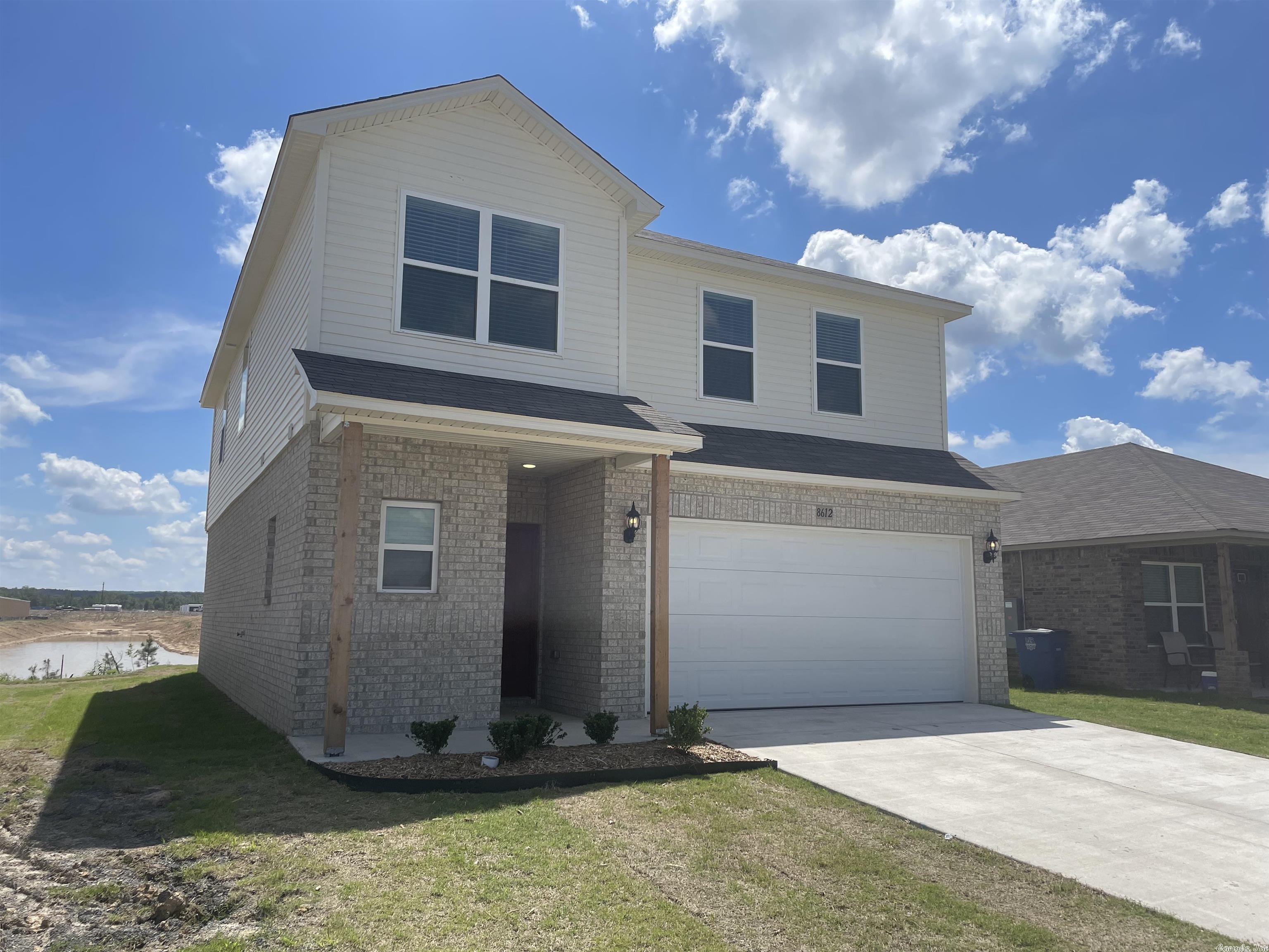 WHITE OAK CROSSING - Residential