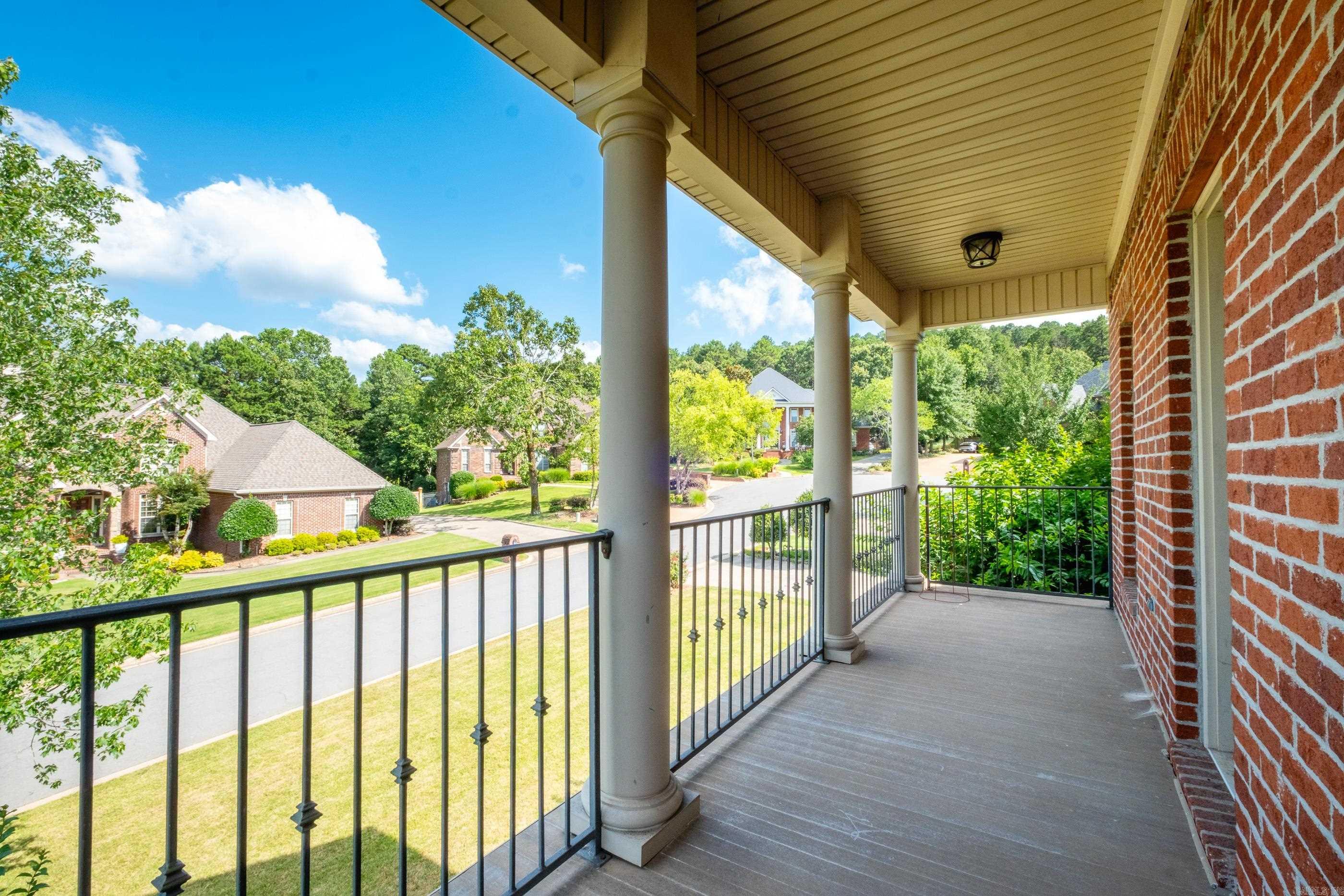 CHENAL VALLEY MARGEUAX - Residential