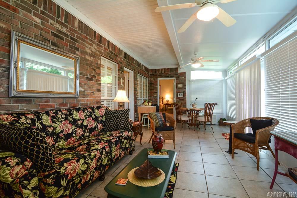 CAMBRIDGE PLACE - Residential