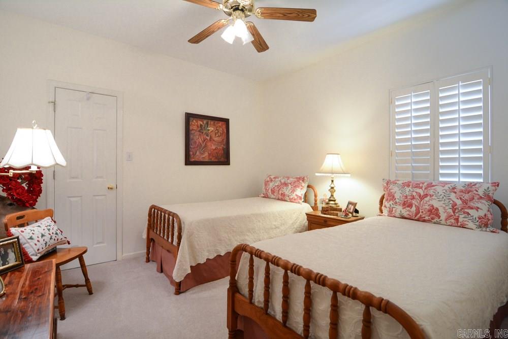 CAMBRIDGE PLACE - Residential