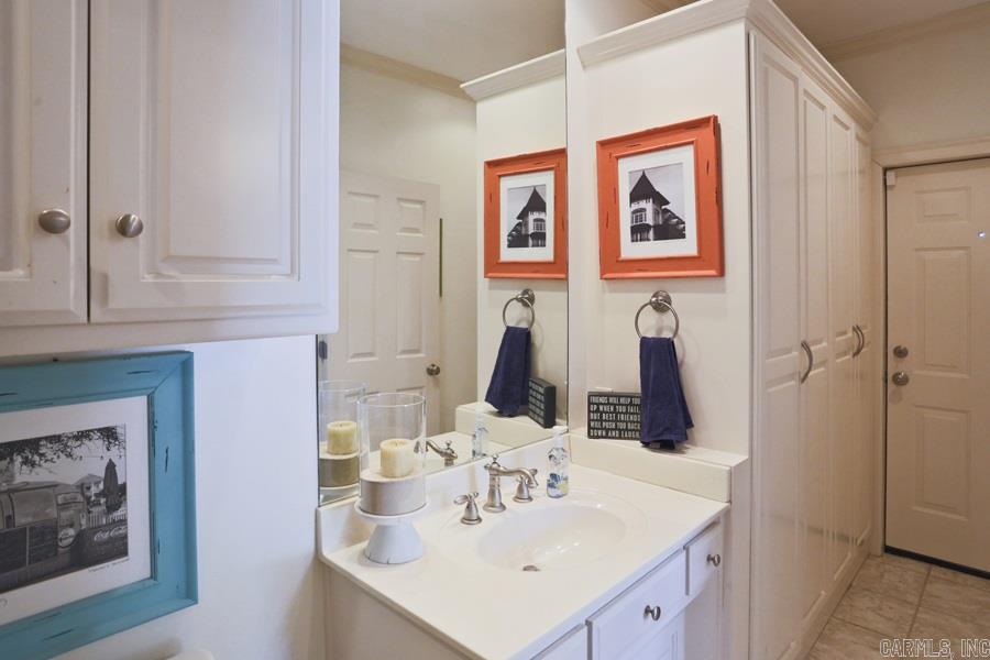 CHENAL VALLEY LAMARCHE PLACE NBH - Residential