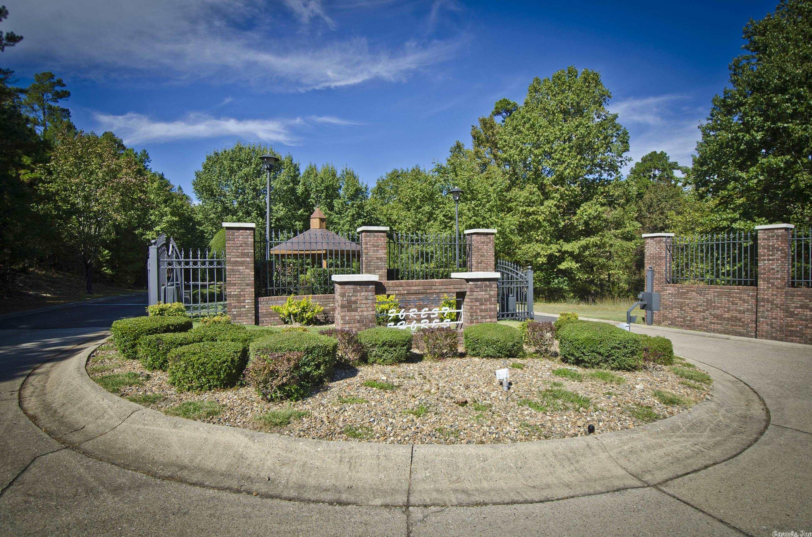 LAKE FOREST SHORES - Residential