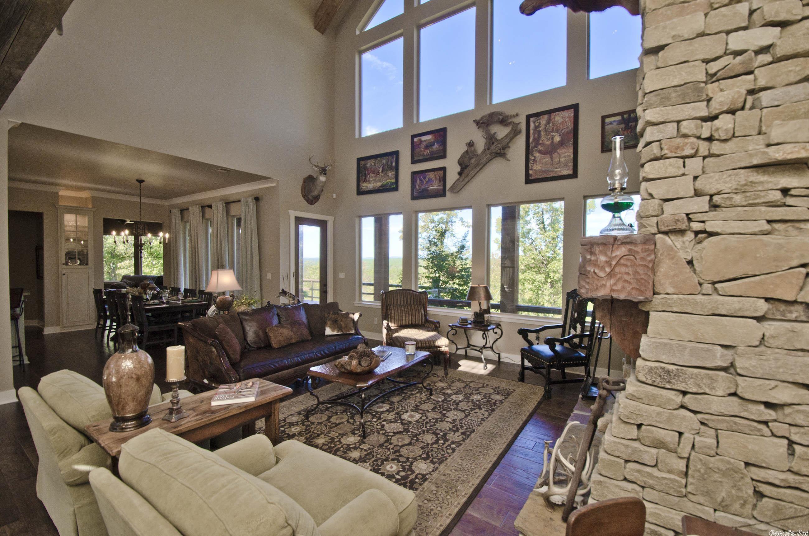 LAKE FOREST SHORES - Residential