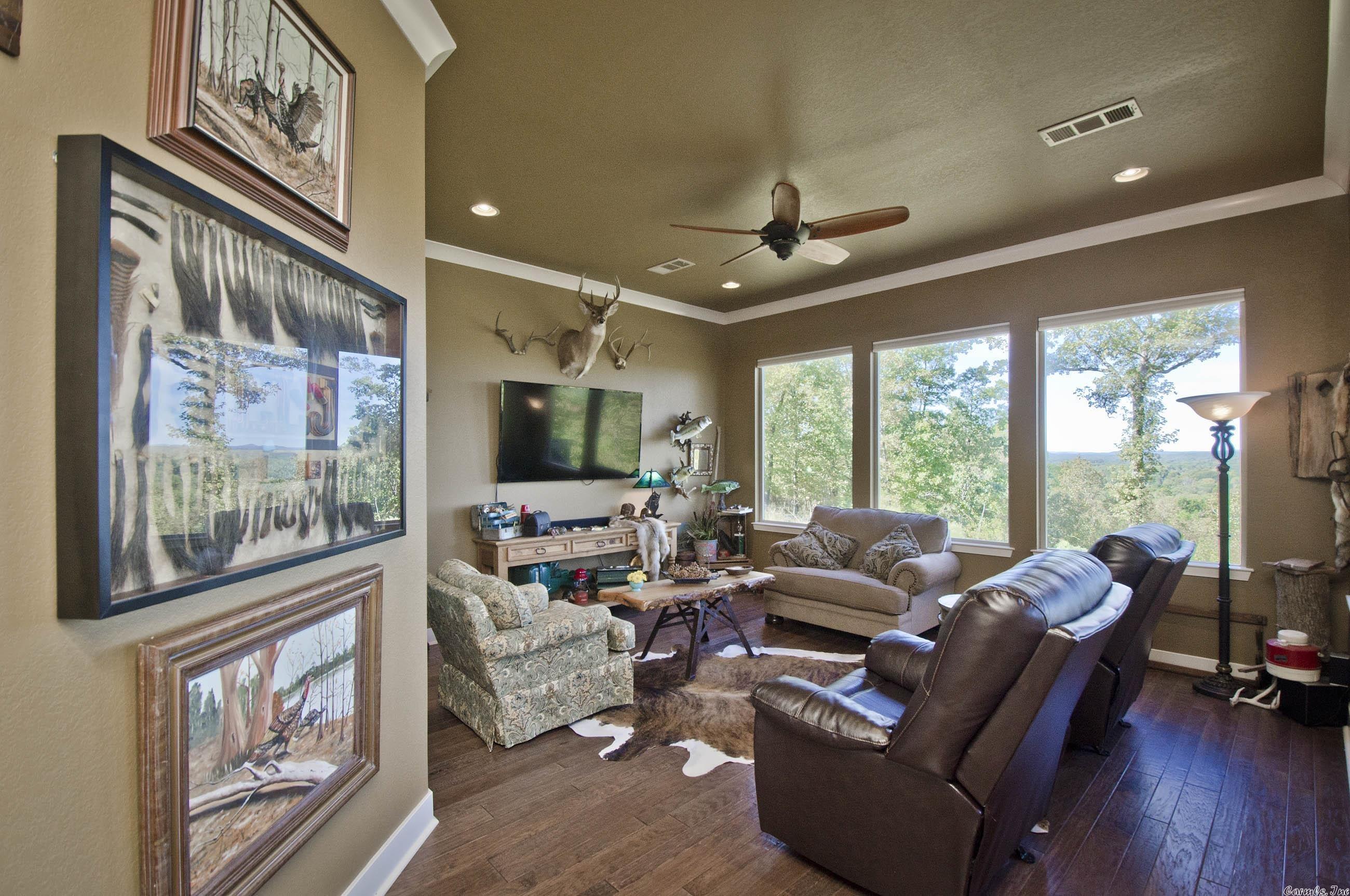 LAKE FOREST SHORES - Residential