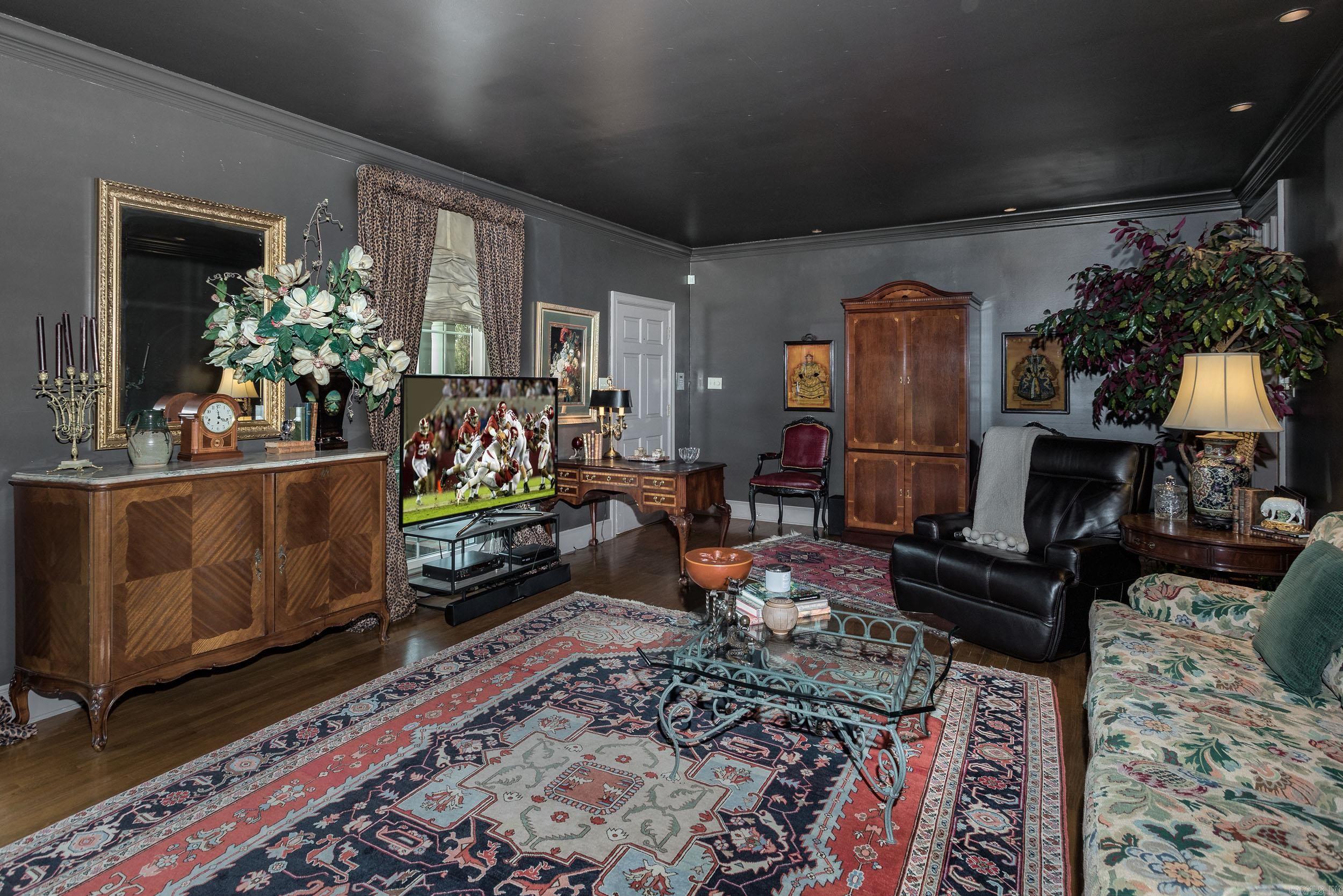 JOHNSON GLEN RANCH - Residential