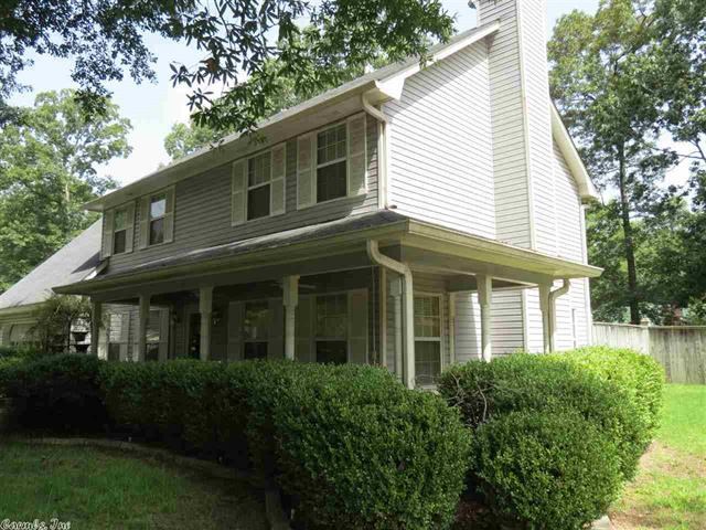 Well maintained 2 story home in Deerfield Subdivision.  This home has 4 bedrooms and 2 1/2 baths, game room upstairs, formal dining room, eat in kitchen.  Front porch is inviting to your guests.  Privacy fence around back yard, private patio area off the back of the home.  Call today for your personal tour.   Taxes are before homestead credit.
