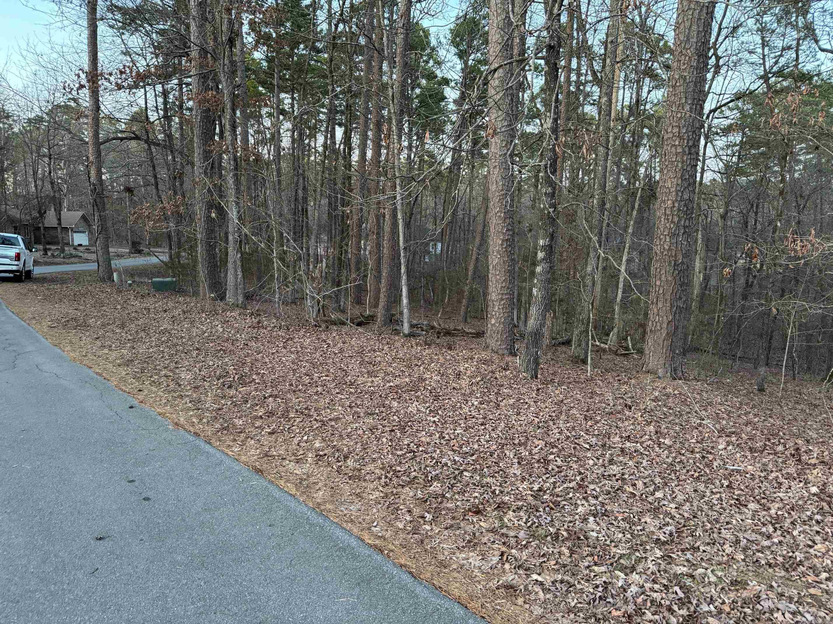 REDUCED $1,900...LAKE BALBOA NEARBY...ISABELLA GOLF COURSE CLOSE...MAKE ARRANGEMENTS WITH YOUR REALTOR, AND IF YOU DON'T HAVE ONE, CALL THE LISTING AGENT FOR MORE INFORMATION...  PLEASE READ AGENTS REMARKS...