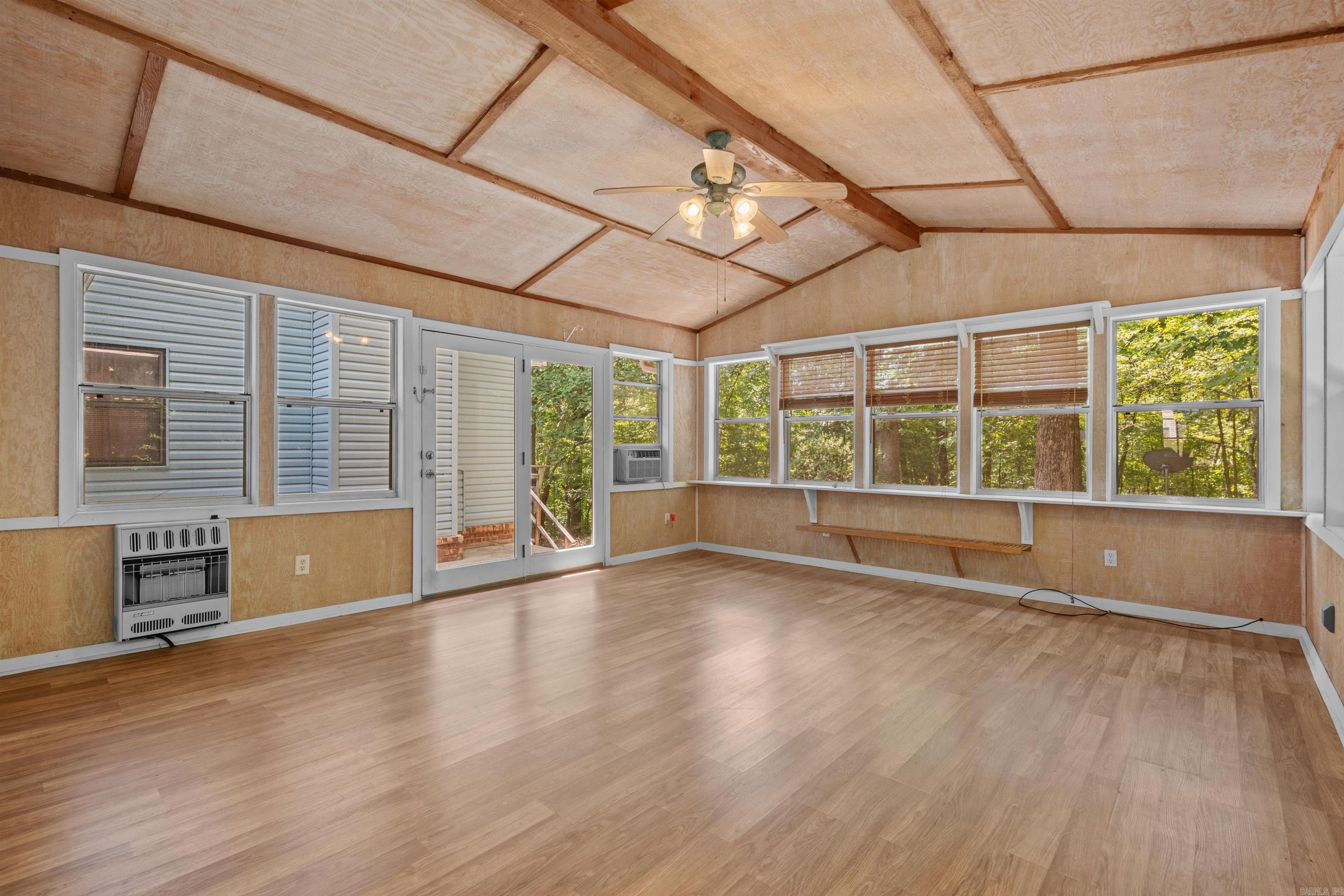 COVE VALLEY ESTATES - Residential